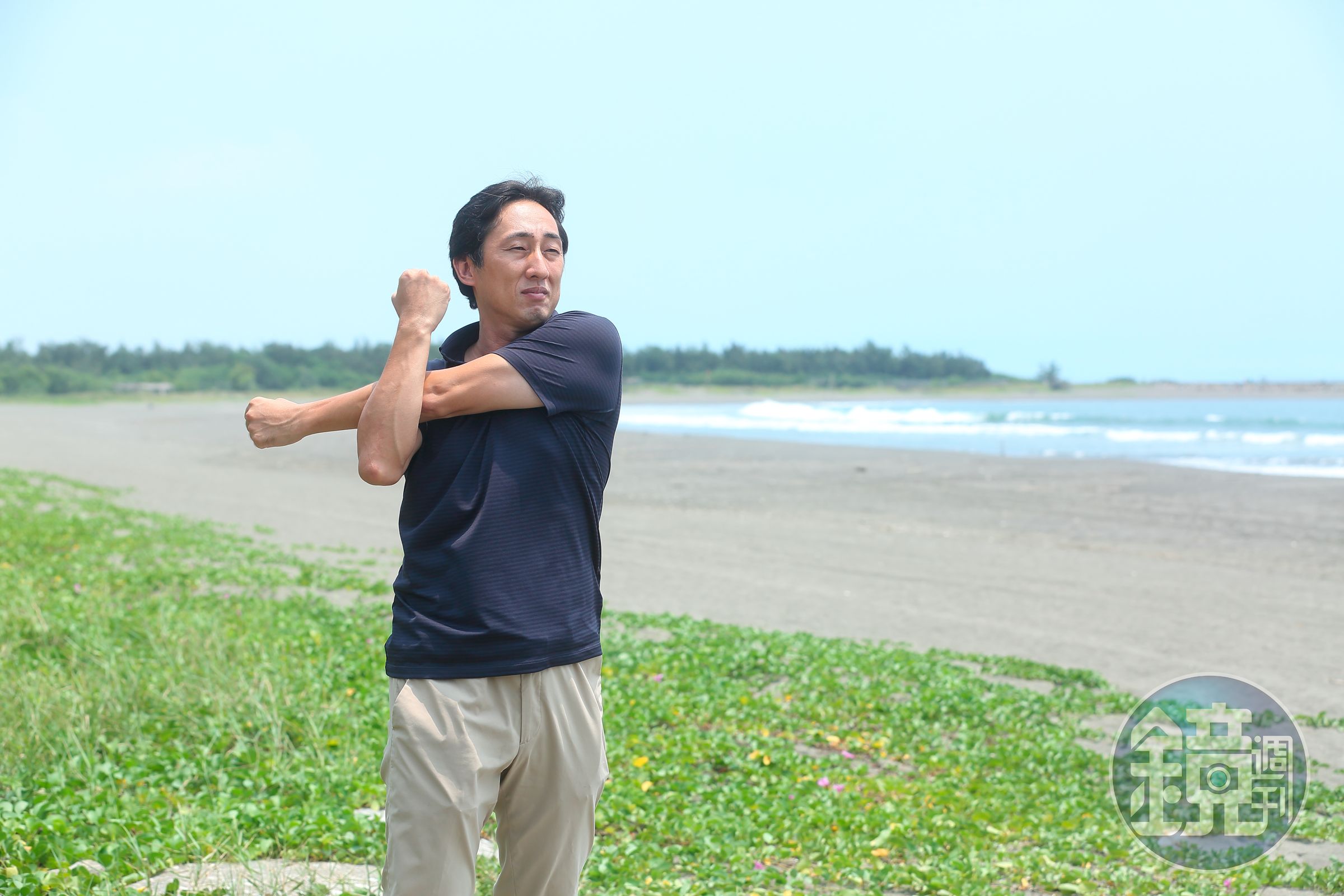每天野崎孝男都在住家附近，舊稱「三鯤鯓」的安平漁光島海邊晨跑。
