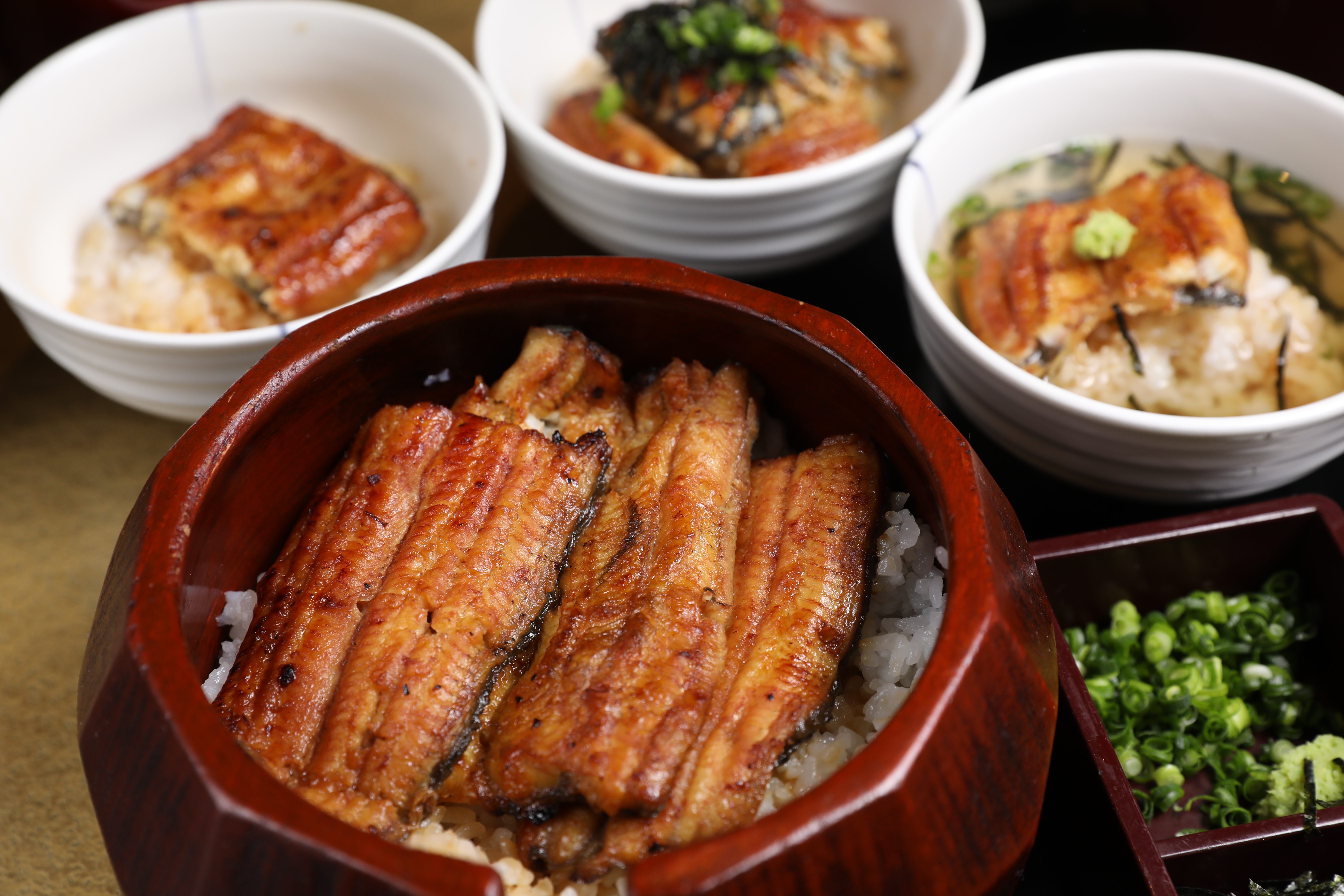 鰻魚飯三吃是出自名古屋的獨特吃法。（上等鰻魚飯2,980日圓／份，約新台幣840元）