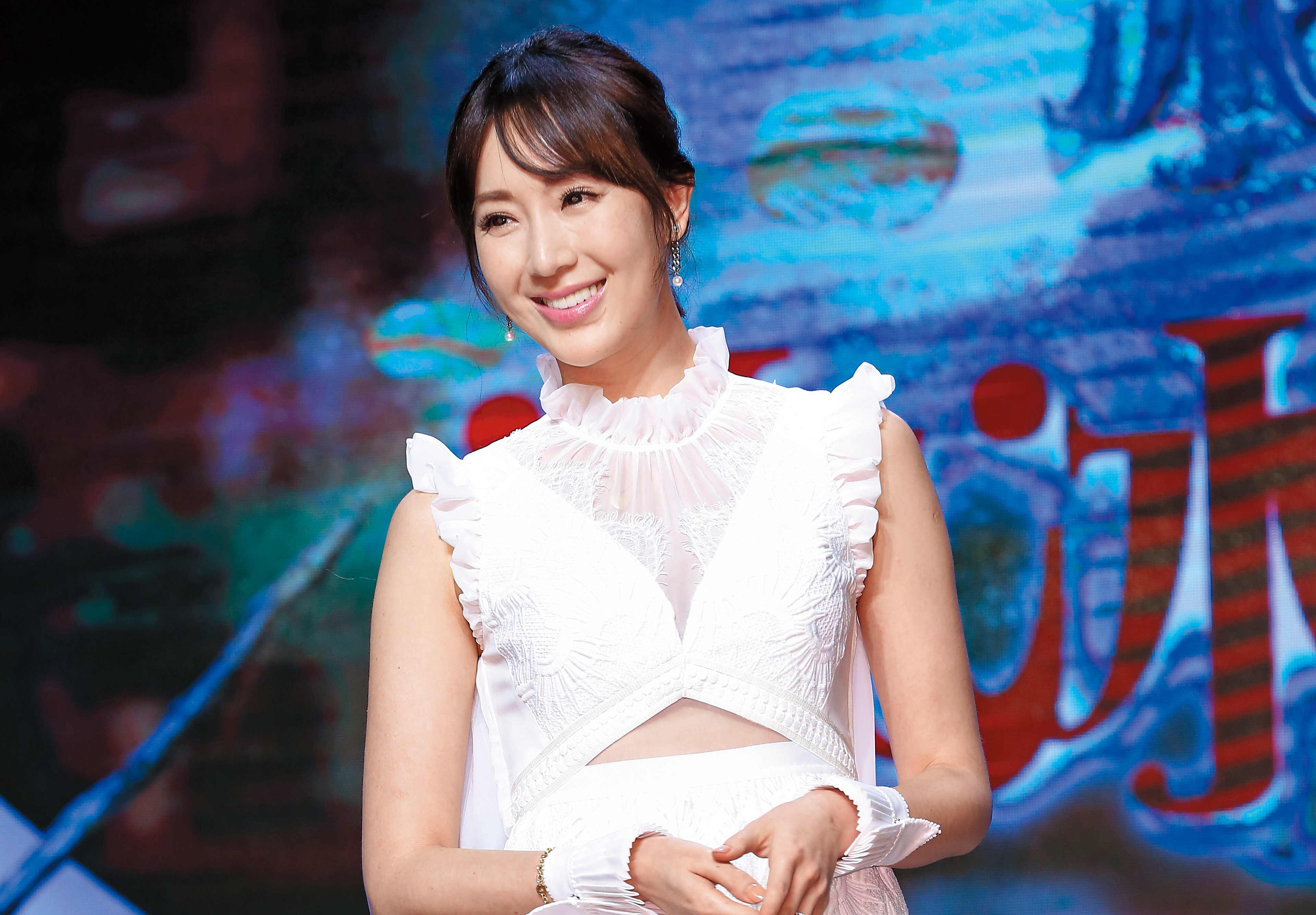 隋棠在王心凌與姚元浩之前屢占上風，之後她閃電結婚，如今有兒有女，還轉型成主婦及媽媽形象，非常犀利。