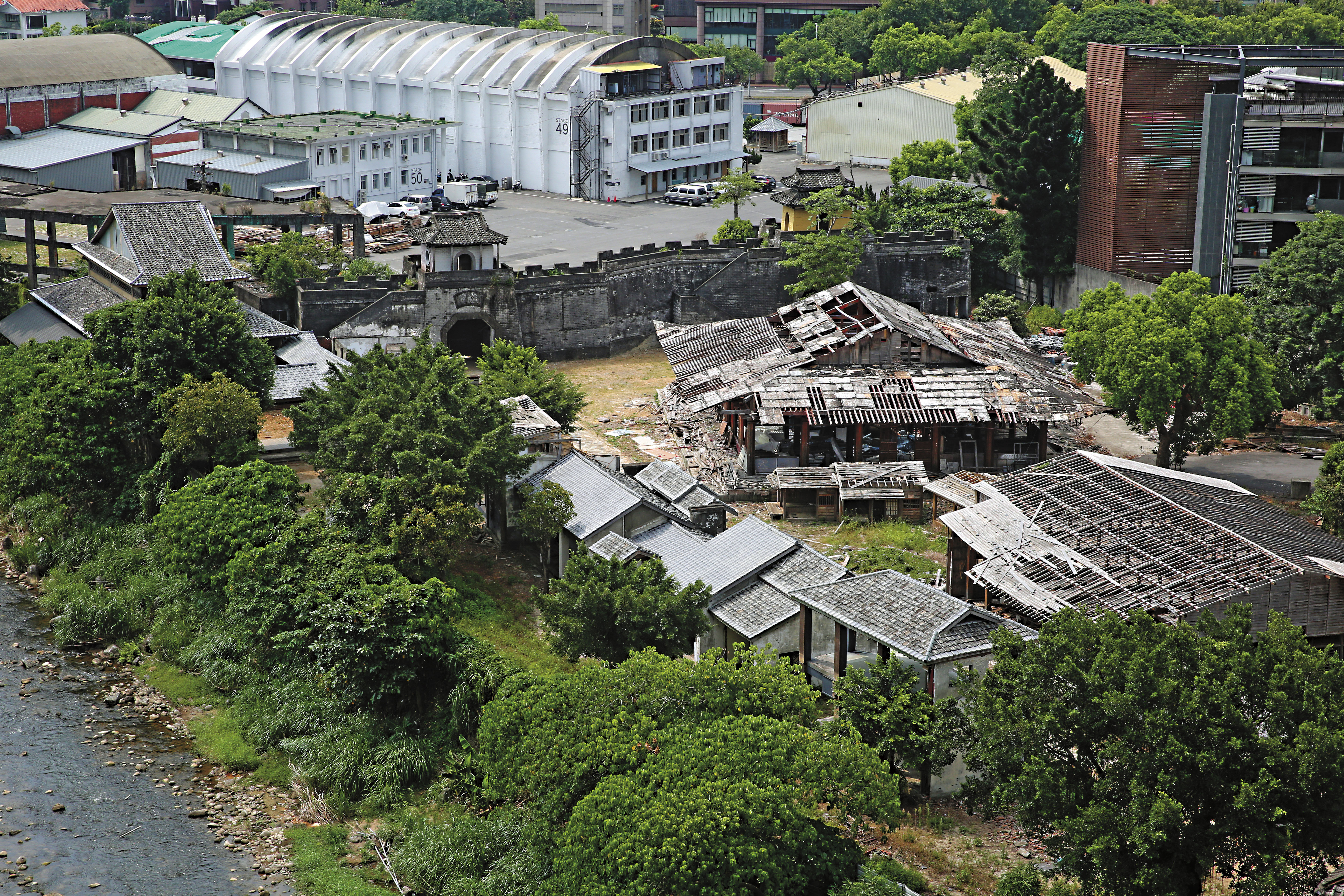中影旗下不動產龐大,市值逾百億元,是否如實鑑價,成為檢方追查重點。