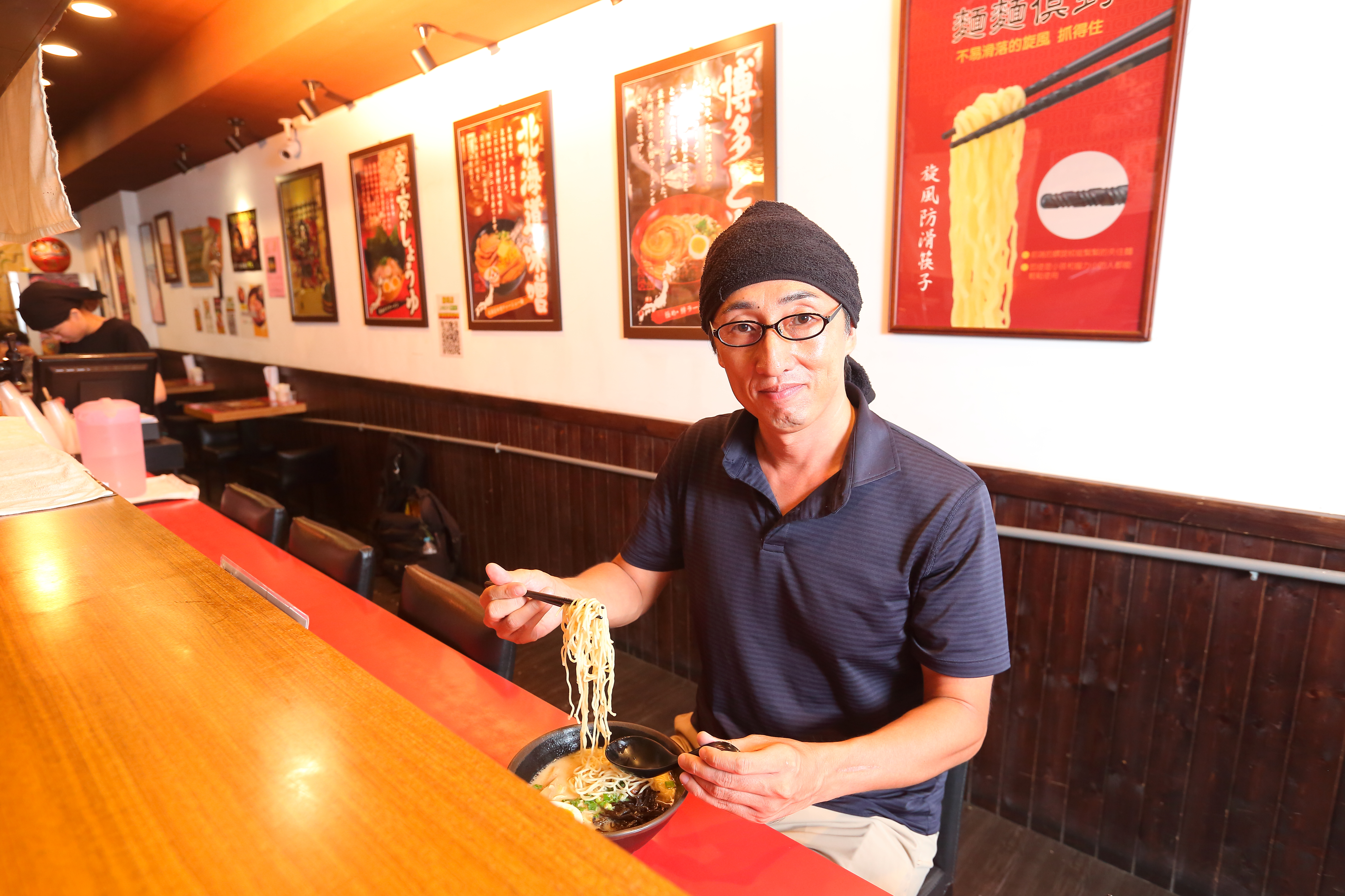 野崎孝男2年前在台灣結婚，並在台南定居。