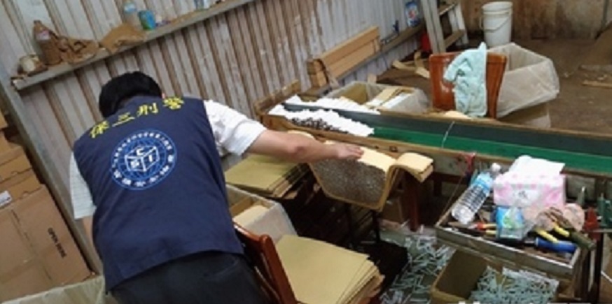 此次查扣的私菸成品、半成品,以及原料,可製成187萬5,368包香菸。