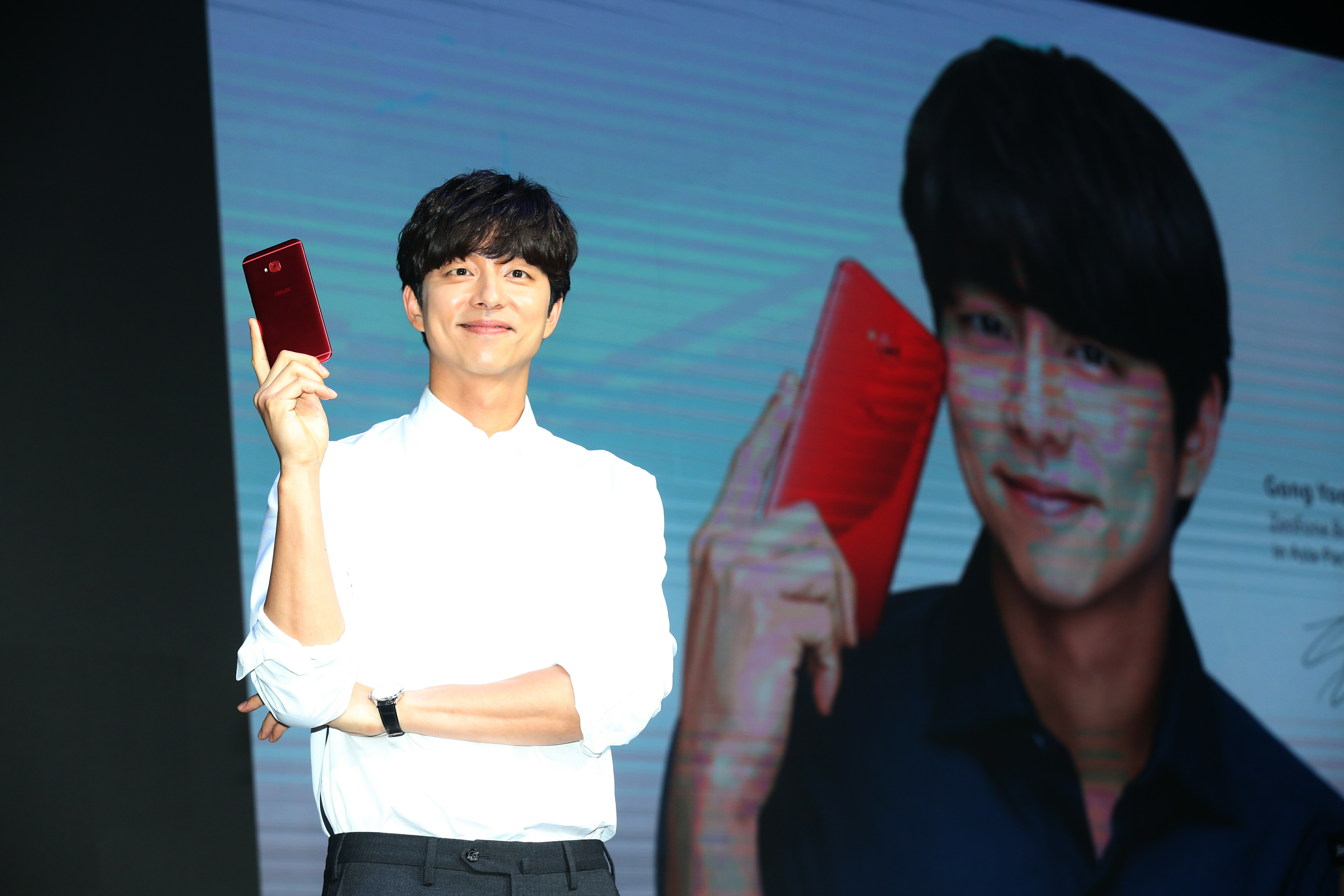 韓國藝人孔劉來台出席台灣品牌華碩新手機Zenfone 4的發表會。