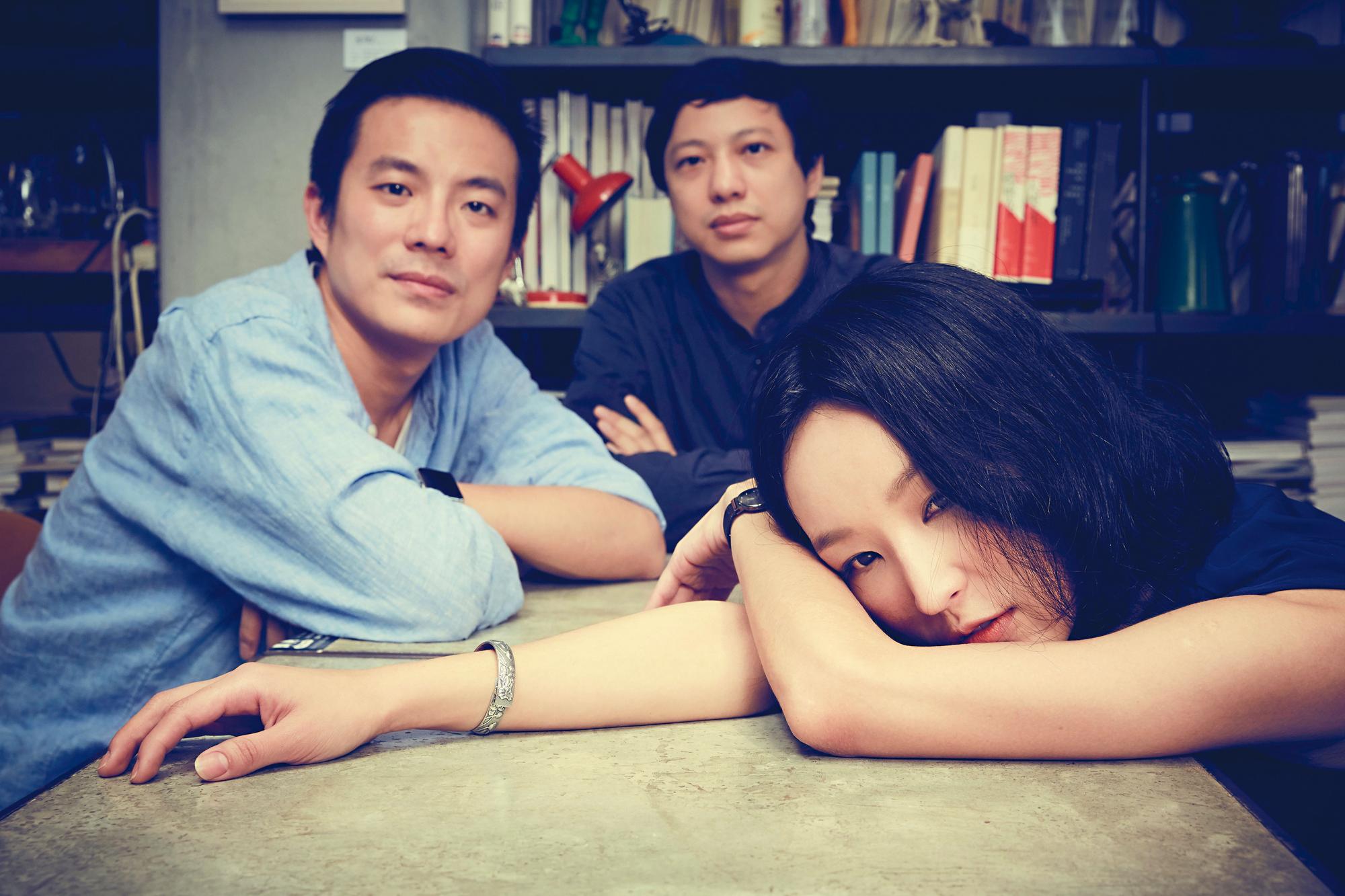 法蘭黛由主唱法蘭（右）、鼓手吳孟諺（左）、吉他手江鎮宇（中）組成。