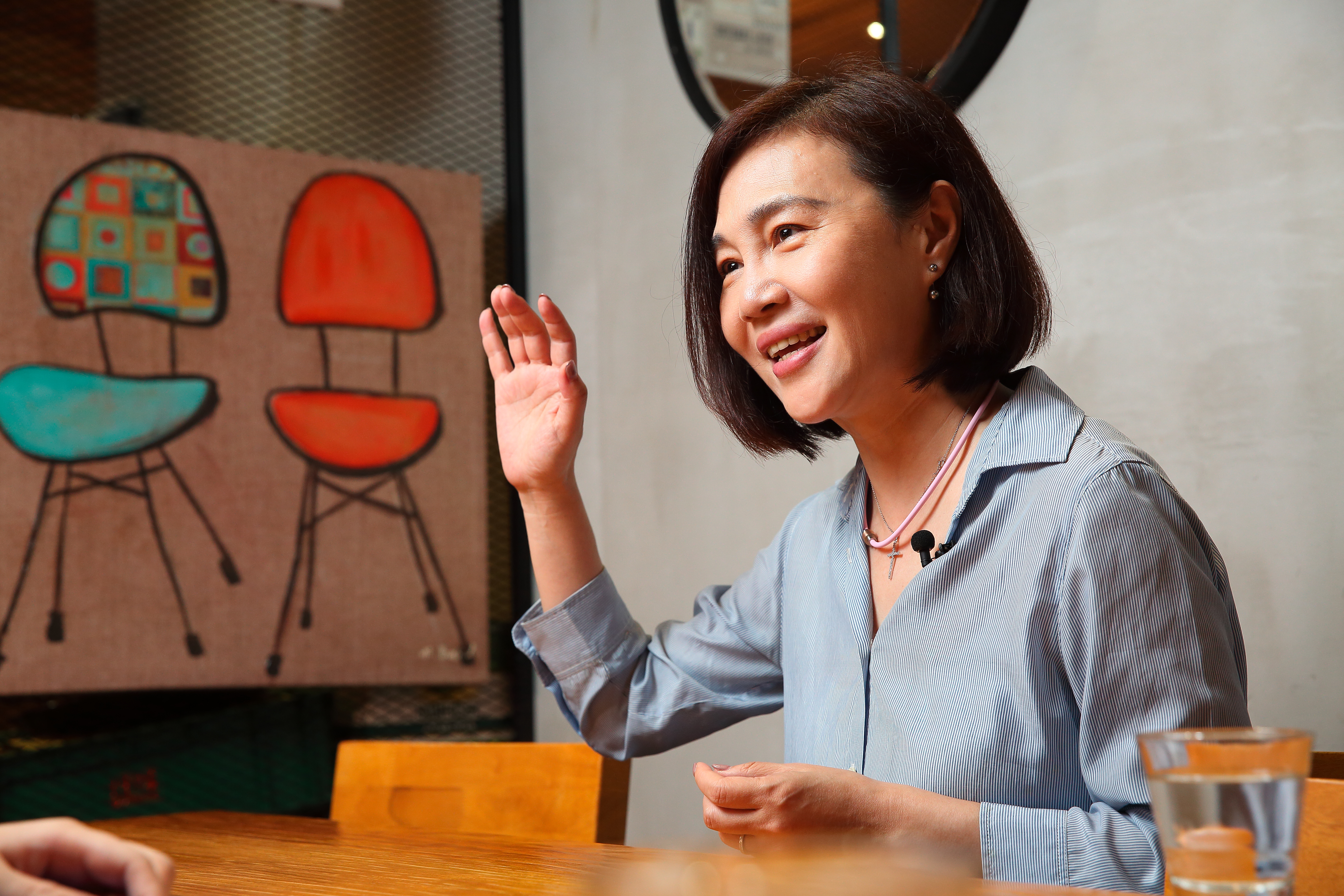 健身女王、亞力山大創辦人唐雅君歷經詐欺官司、牢獄之災，近日在大陸東山再起，她接受本刊專訪，暢談沉潛10年的人生體悟。 