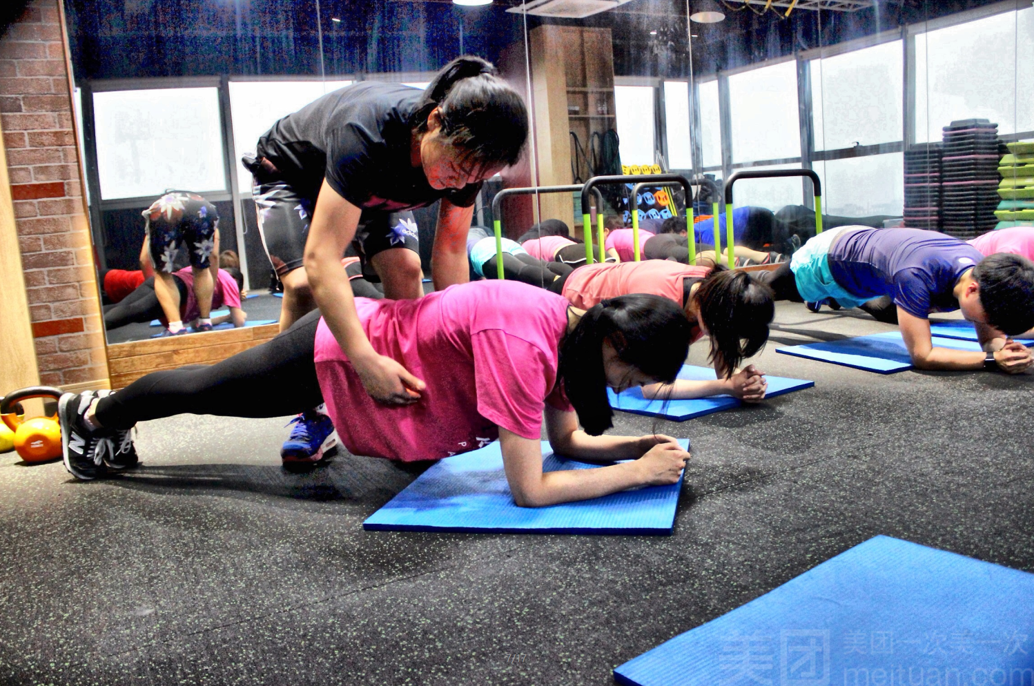 樂刻推出每月不到新台幣500元的超殺方案，在競爭激烈的大陸健身市場殺出一條血路。（翻攝TCL官網）