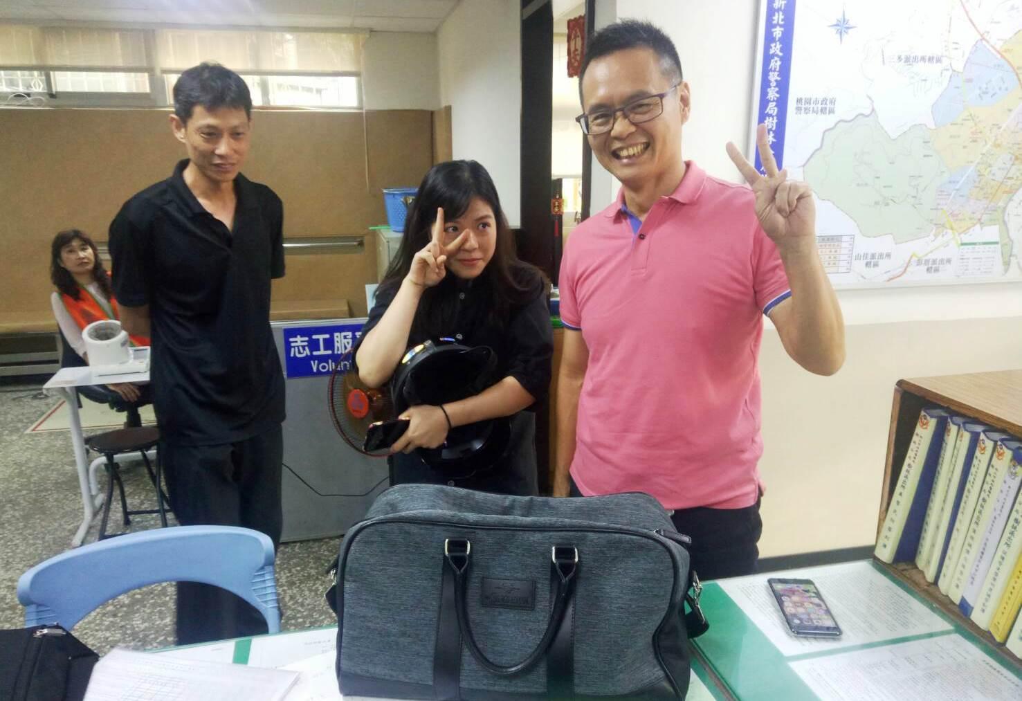 餐廳潘姓女員工撿到呂姓董事長的250萬元現金，拾金不昧將錢送往派出所。