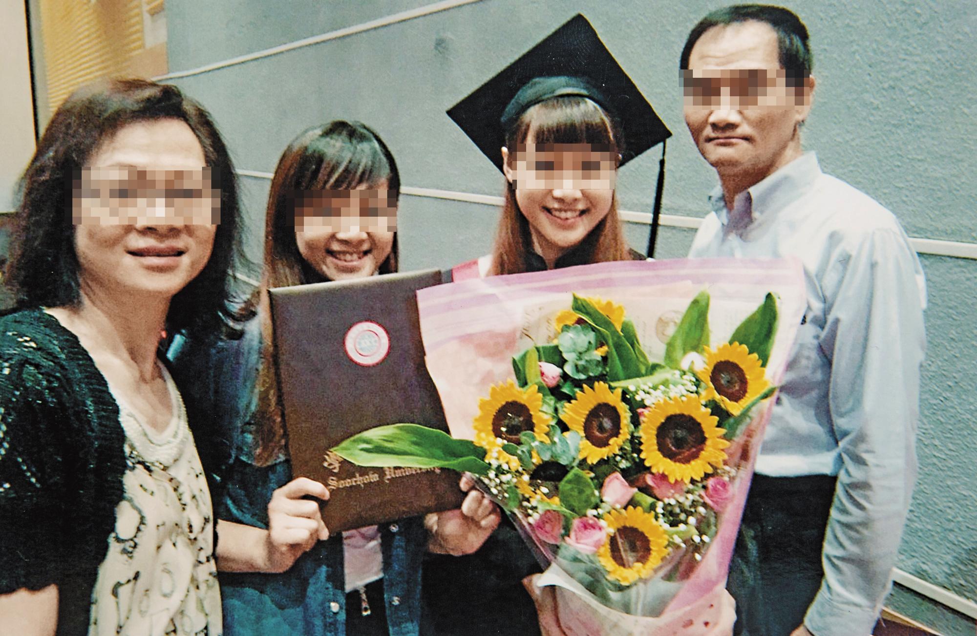 王婕（左2）一家4口快樂合照，如今人事已非，少女的幸福人生全部變了調。（家屬提供）