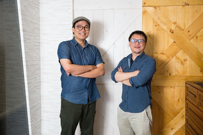 為擴大製作規模，瀚草影視總經理湯昇榮（右）去年加入，與監製曾瀚賢攜手合作。
