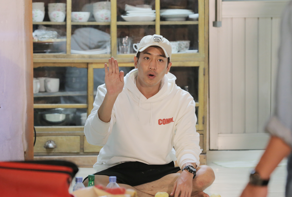 神話隊長Eric，在《一日三餐》中展現驚人的好廚藝。