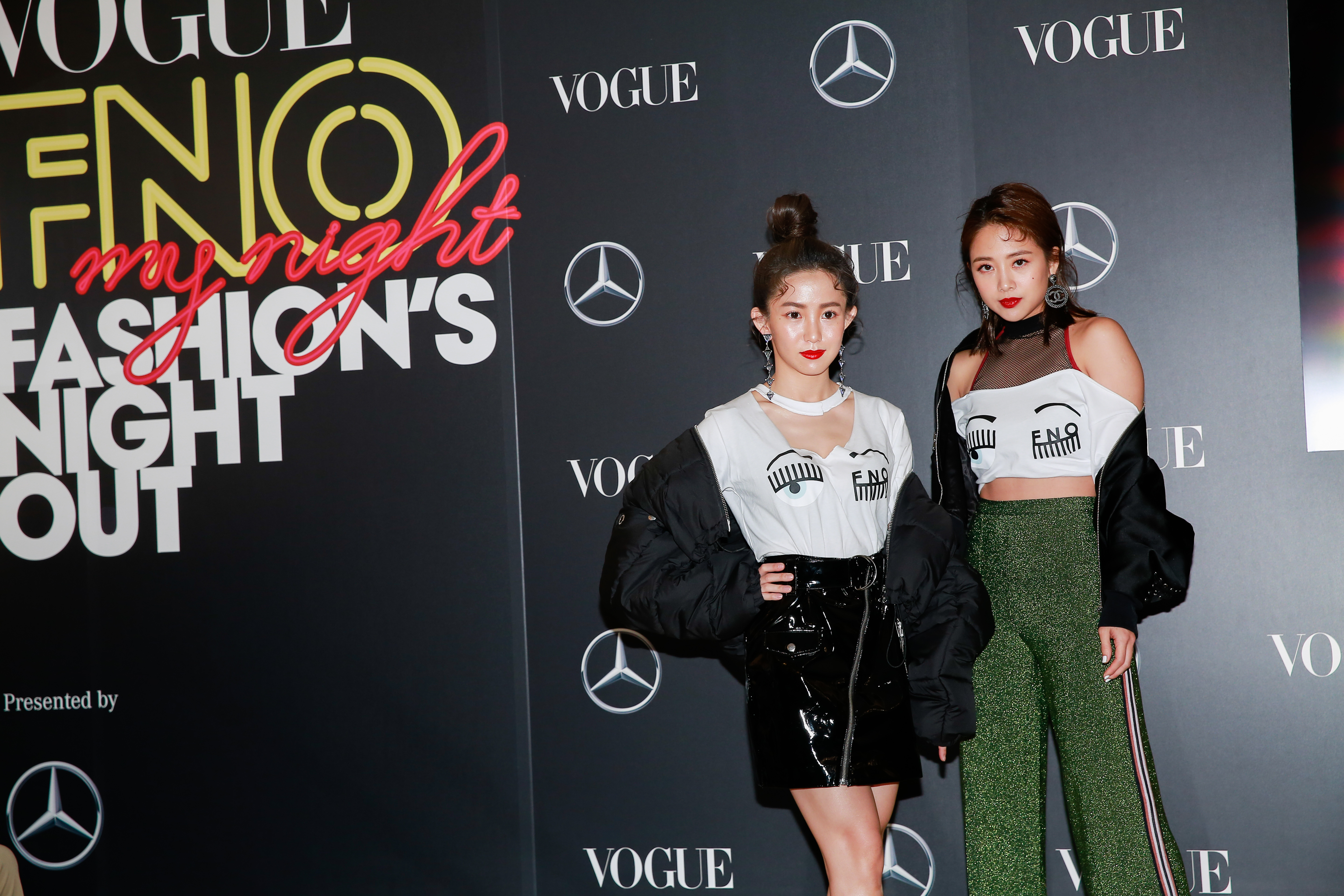 鬼鬼說今天的穿衣風格是破壞風，而郭書瑤則說自己是街頭風。