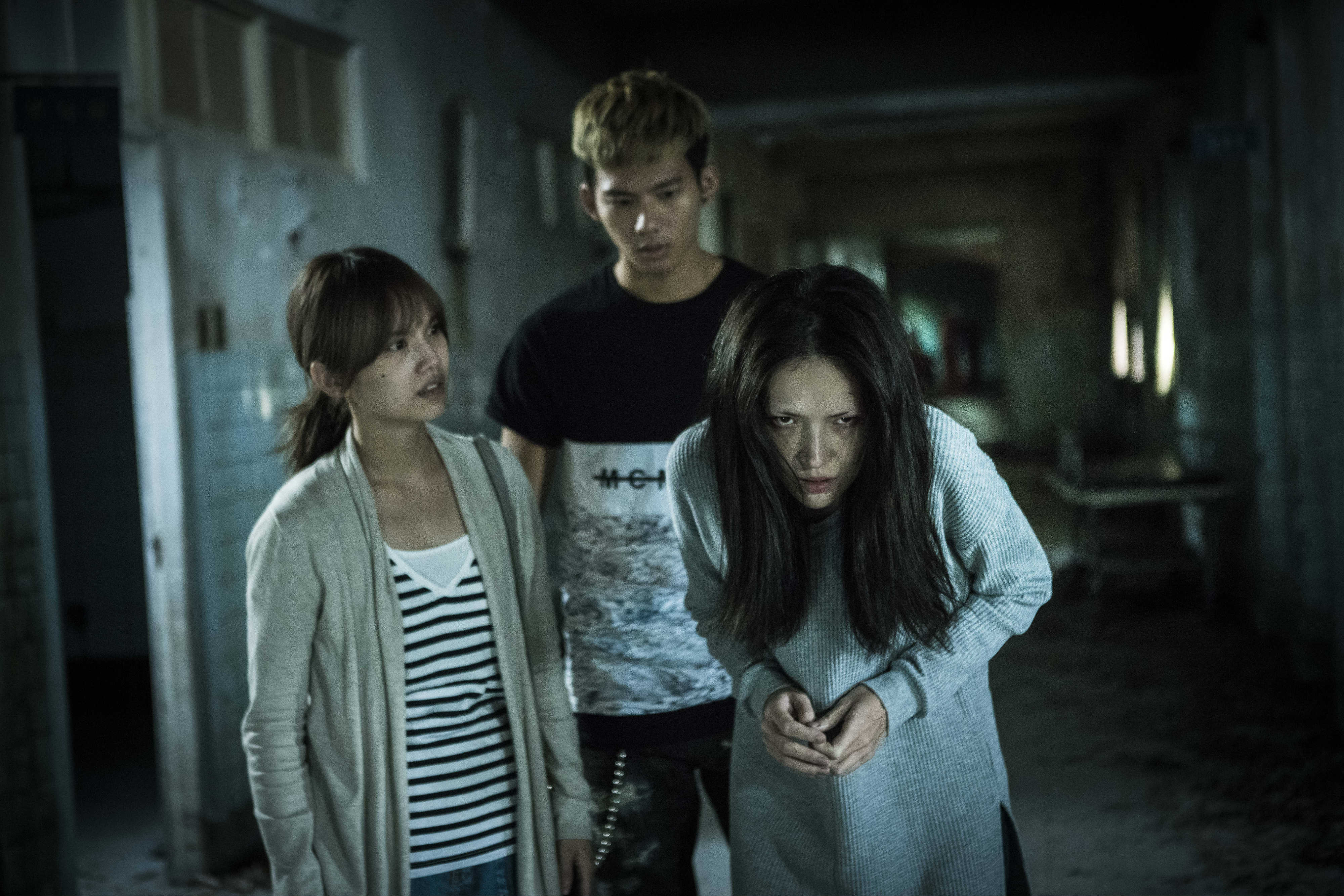 2年前嚇出票房佳績的《紅衣小女孩》，今年推出續集。（威視電影）