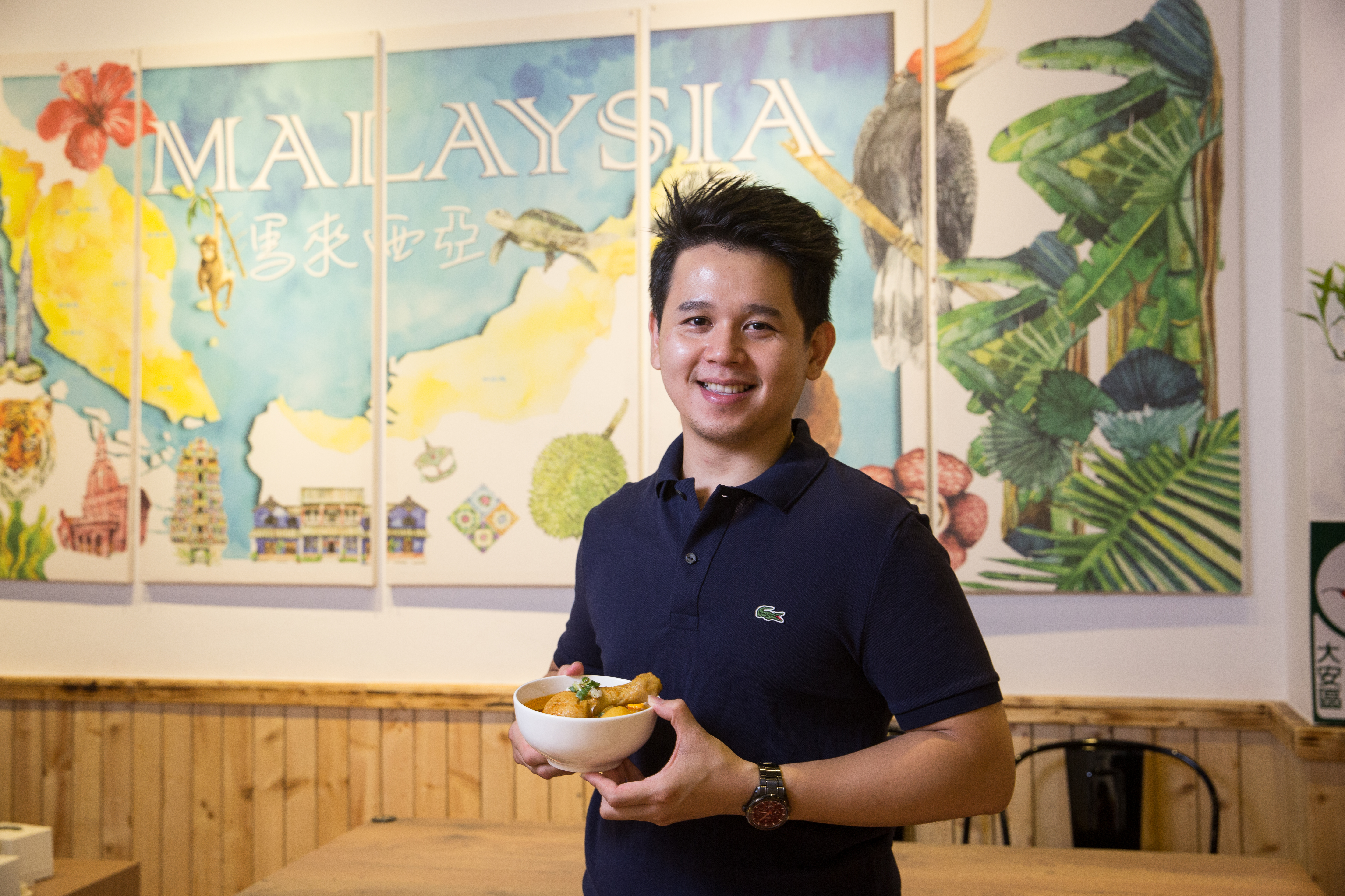 池家瑋是馬來西亞人,來台灣十年,他很少想家,只有對故鄉的食物念念不忘。