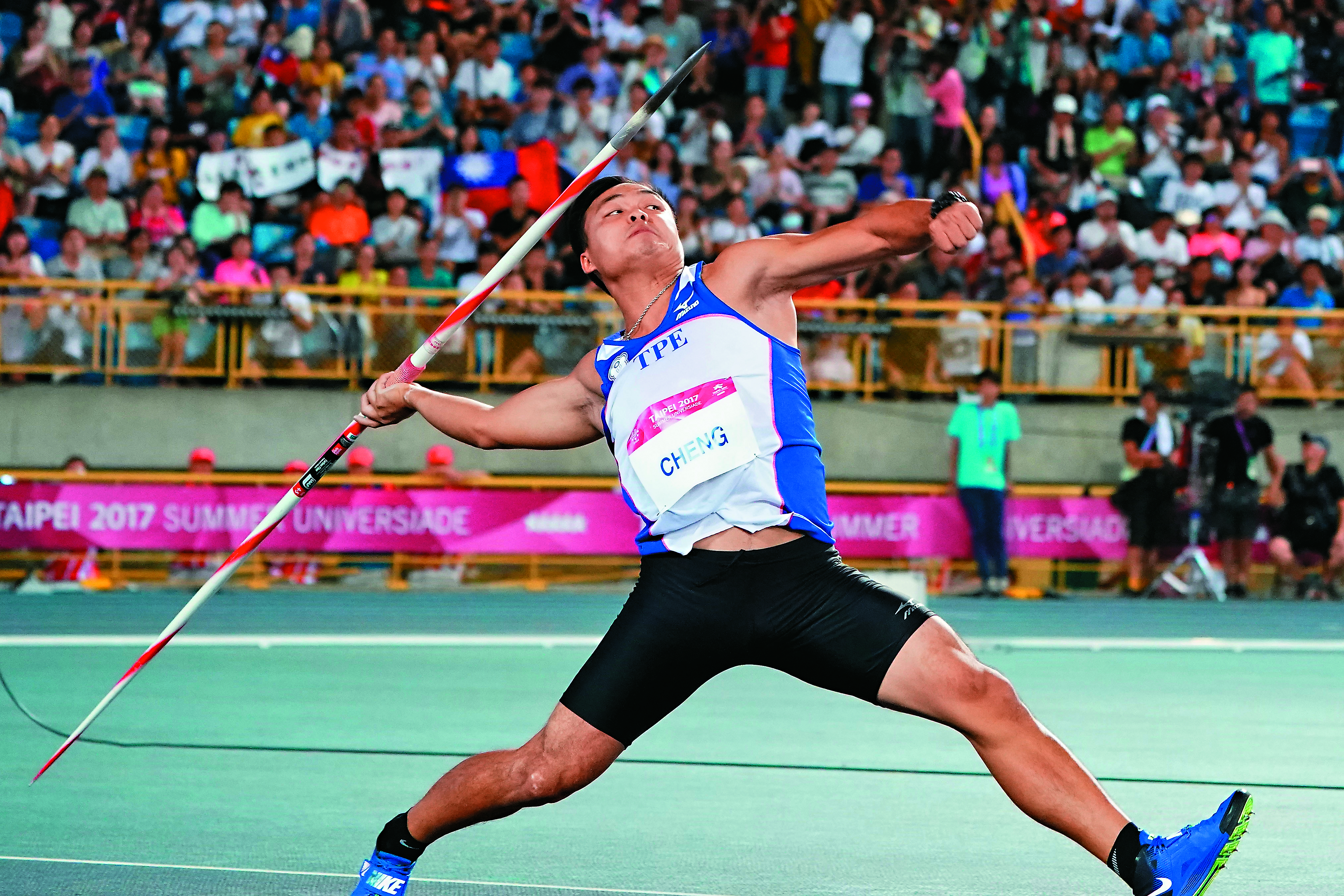 世大運男子標槍金牌，鄭兆村。圖為大專體總提供