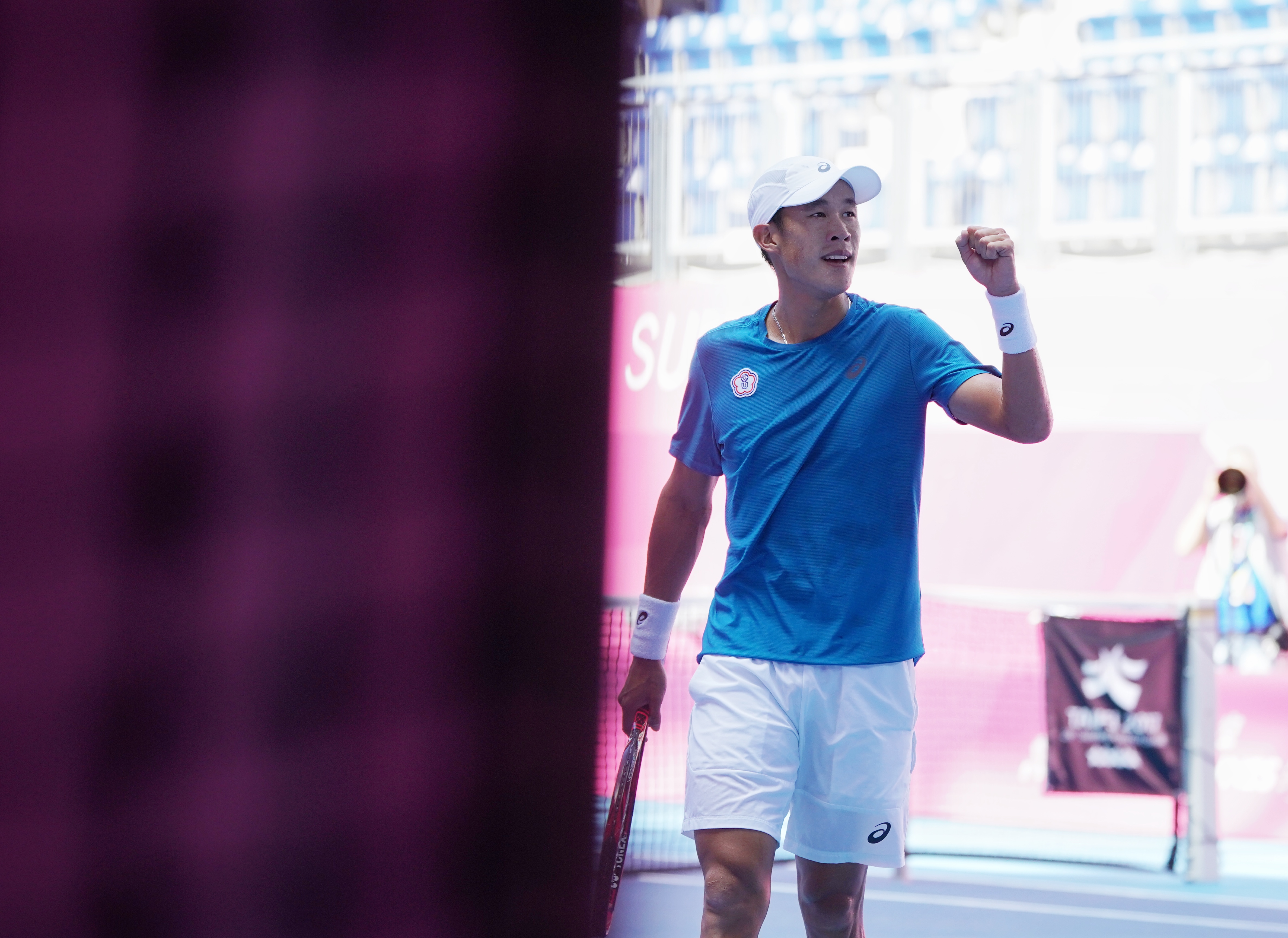 莊吉生誓言奪下網球男單金牌，開賽僅27分鐘就拿下首盤，僅管對手頑抗，最終仍以6：2、6：4直落二獲勝，繼2003年盧彥勳奪下金牌後，再度為台灣奪下男單金牌。