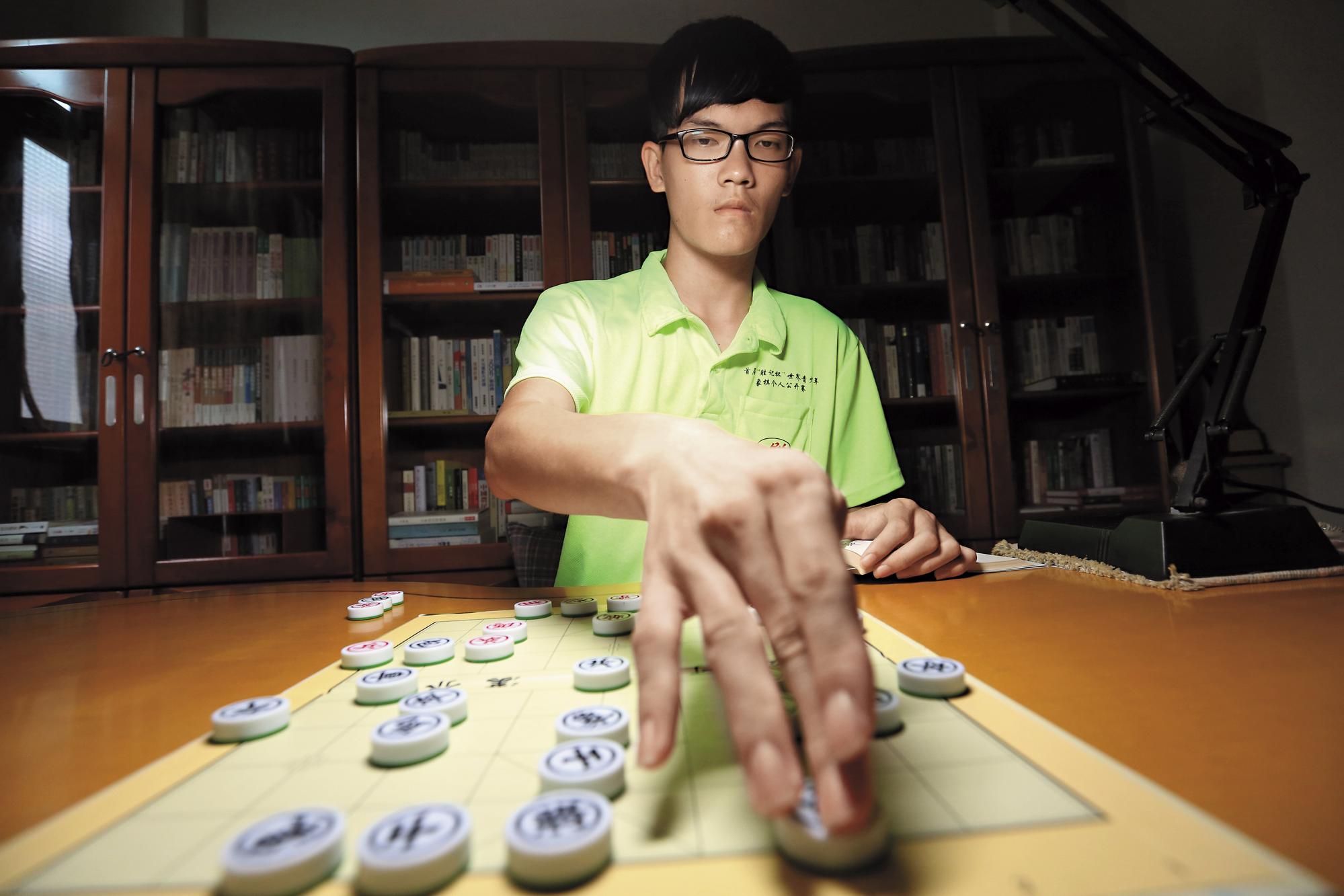 天才棋士葛振衣今年7月才奪下世界冠軍，卻難圓在亞洲盃擊敗中國為台奪金的夢想。