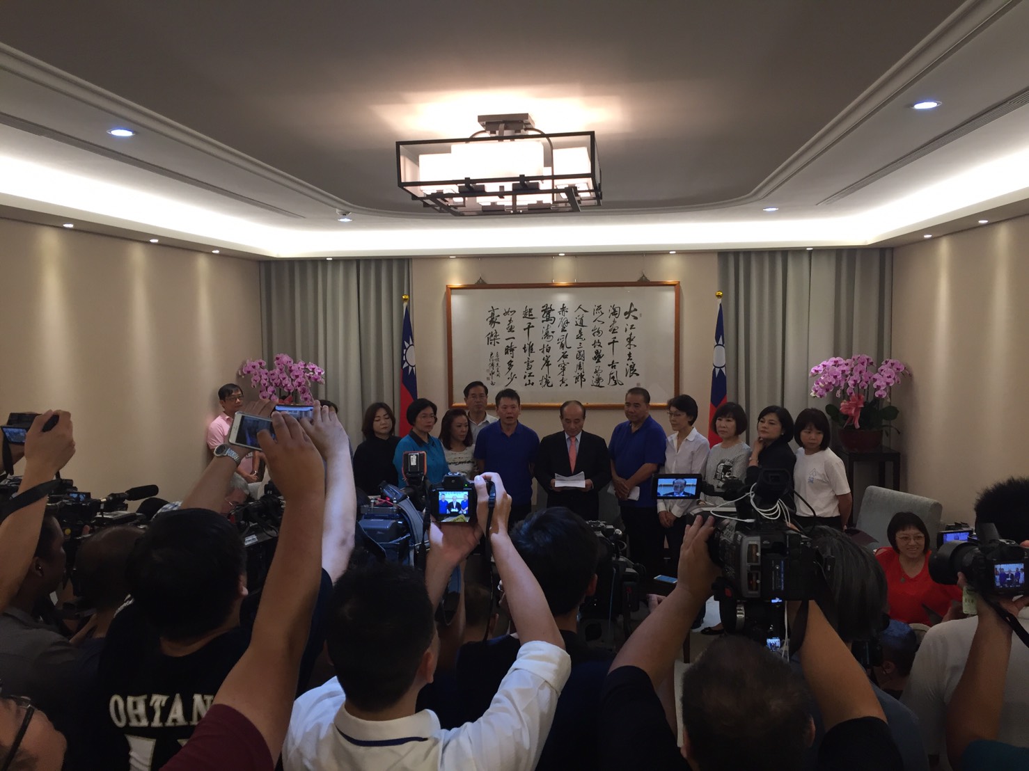 前立法院長王金平今出面，批評立法院不是行政院下屬的立法局。