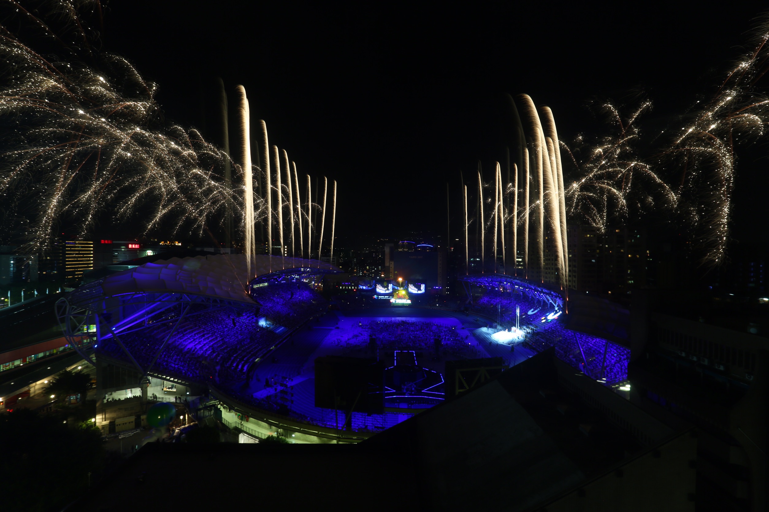 終場，綻放燦爛煙火，為2017年臺北世大運劃下句點。