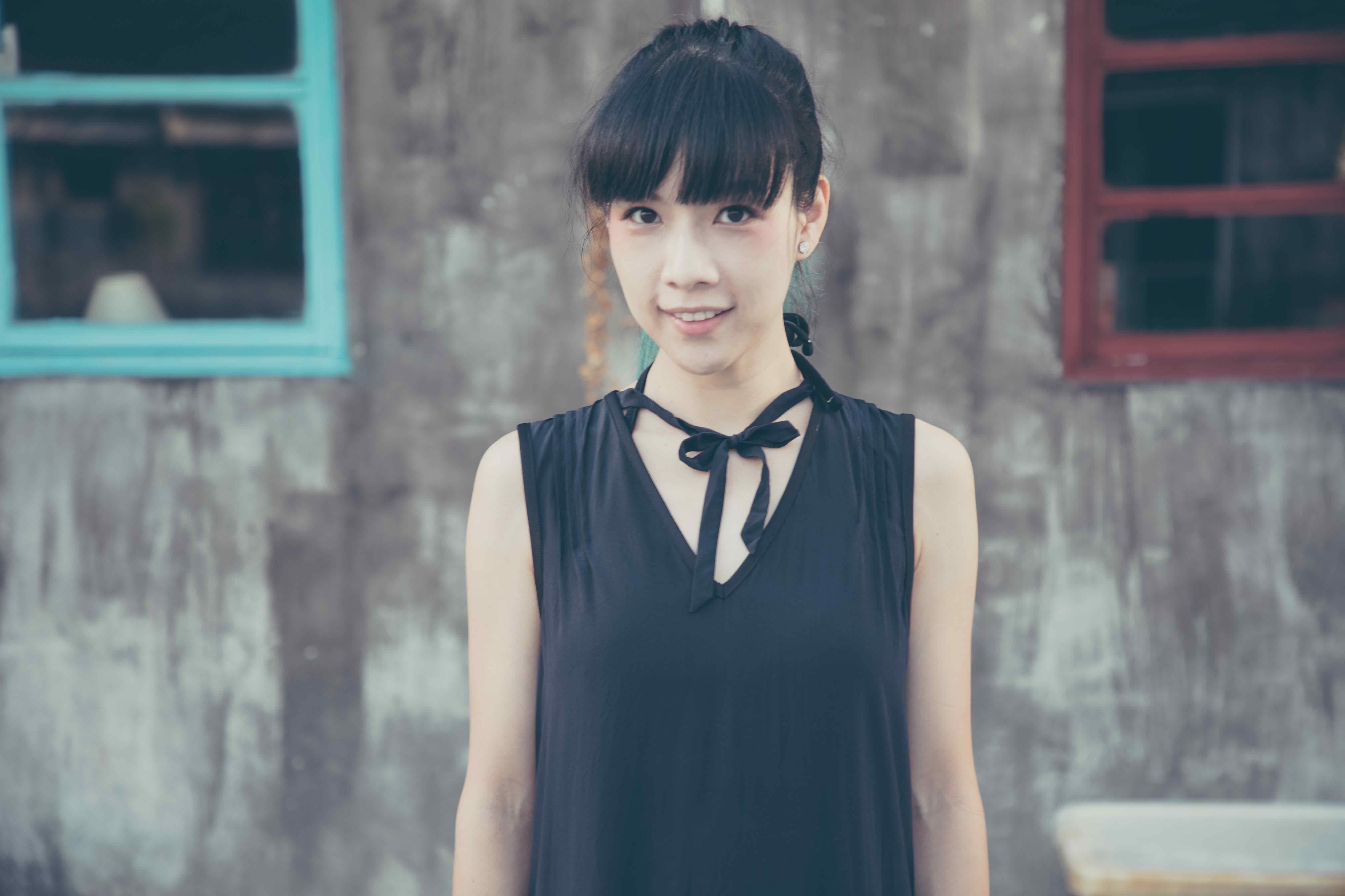 原子邦妮改變作風，推出電子新歌〈不想就這樣結束〉。