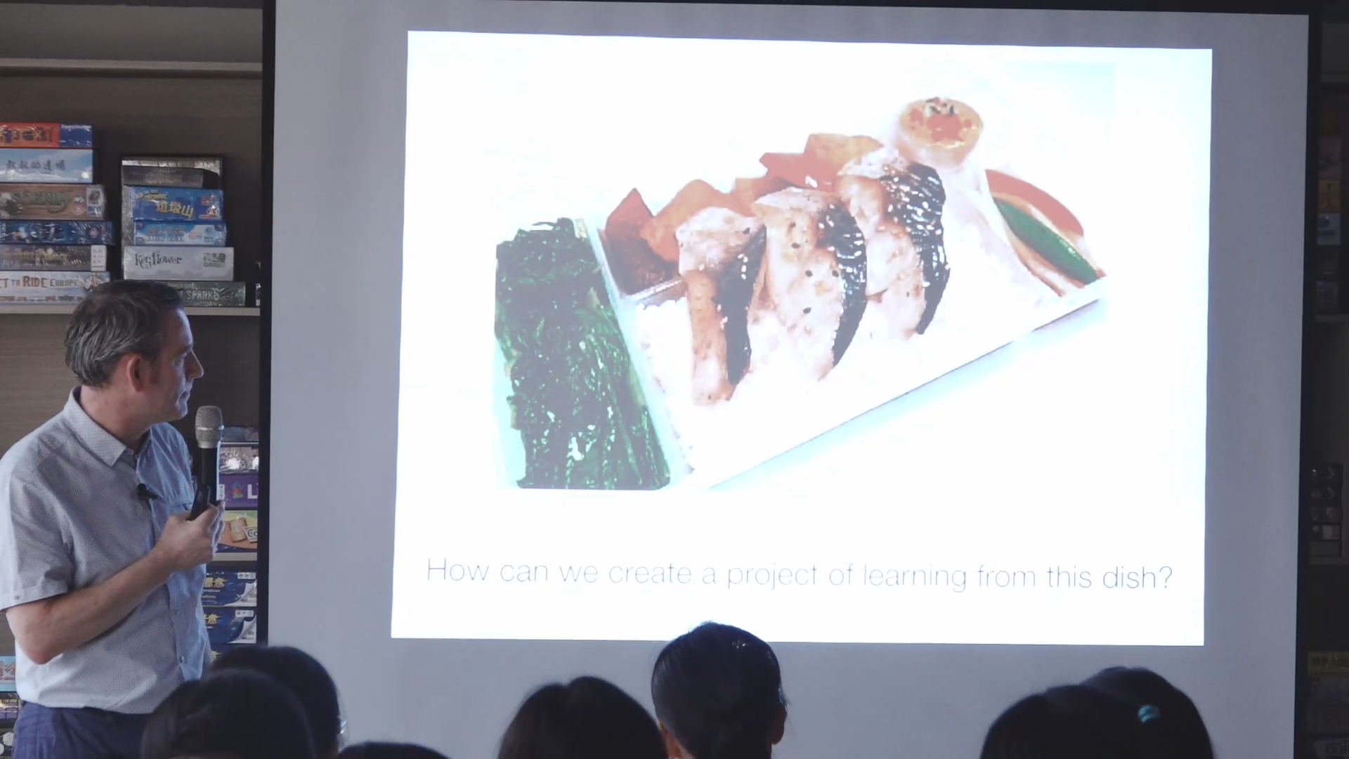 從一個午餐飯盒就可以發想學習主題。融入在地性和環境意識，讓學習和孩子的生活發生連結，學習會更有趣。