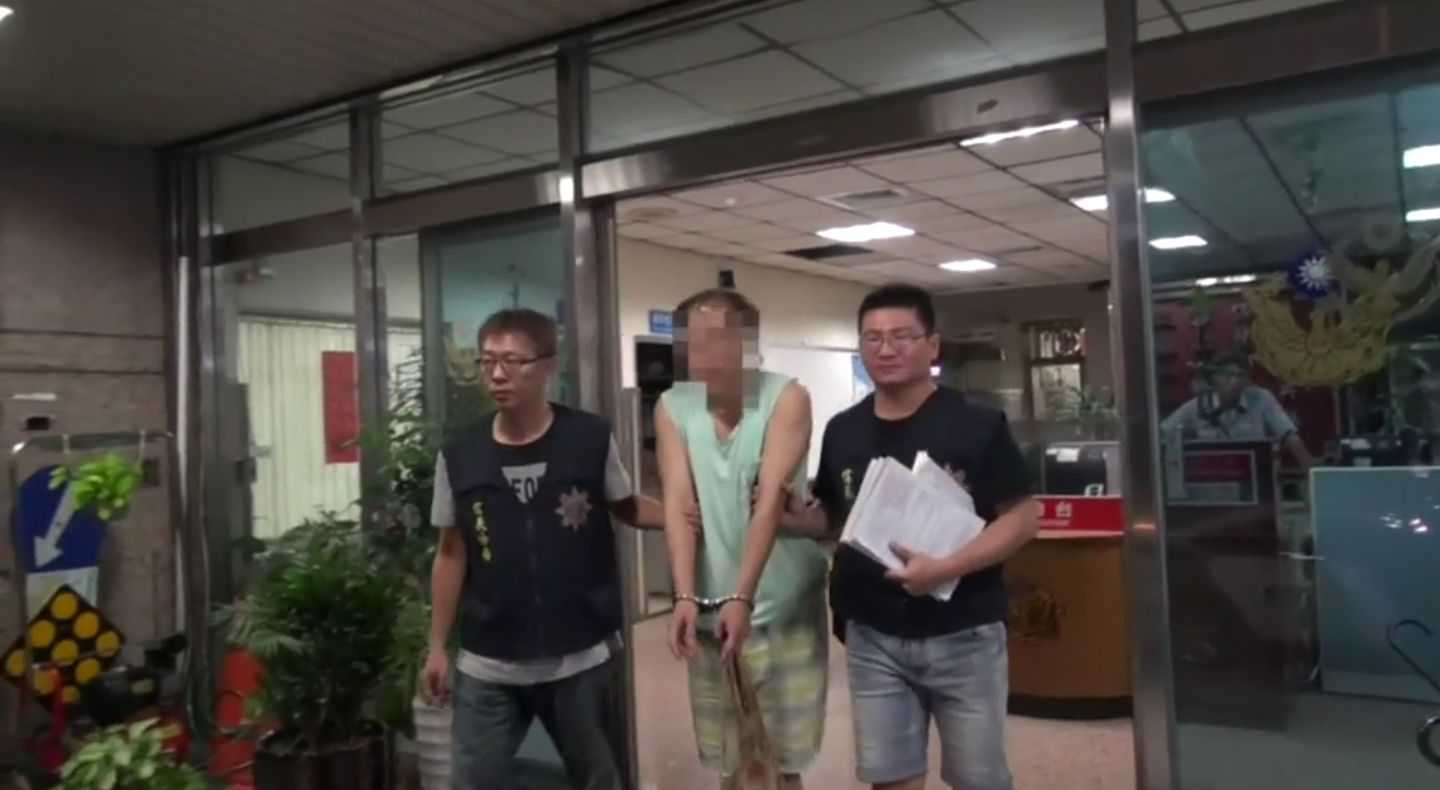 蘇姓犯嫌自三張犁派出所押解至北檢。