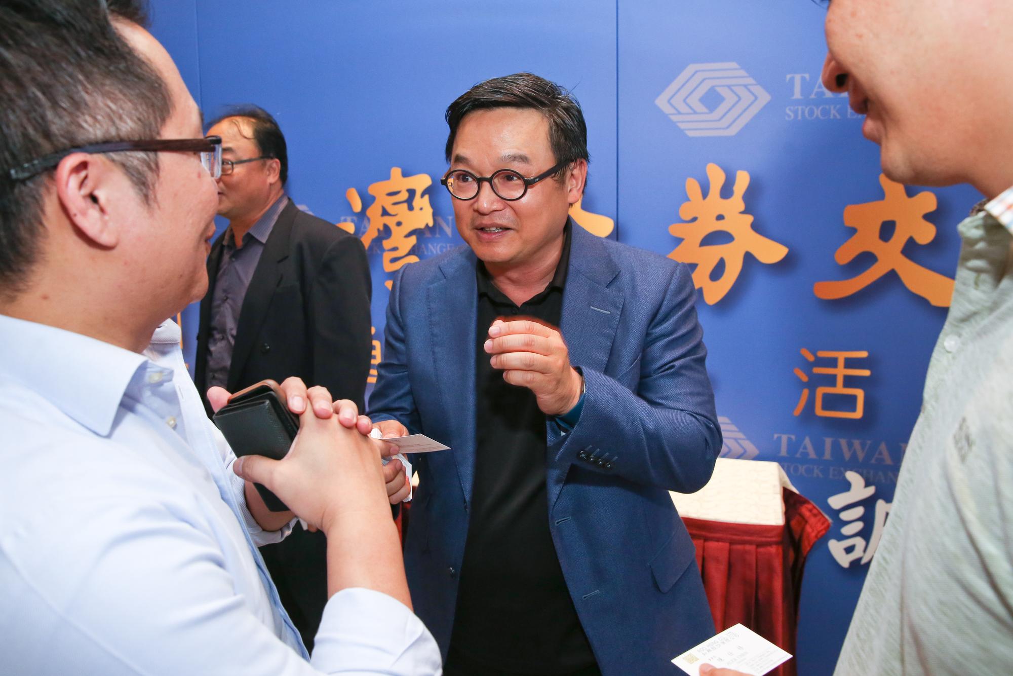 陳仕修奔走2年，今年8月如興正式與玖地完成合併，法說會上來自各界的道喜不斷。