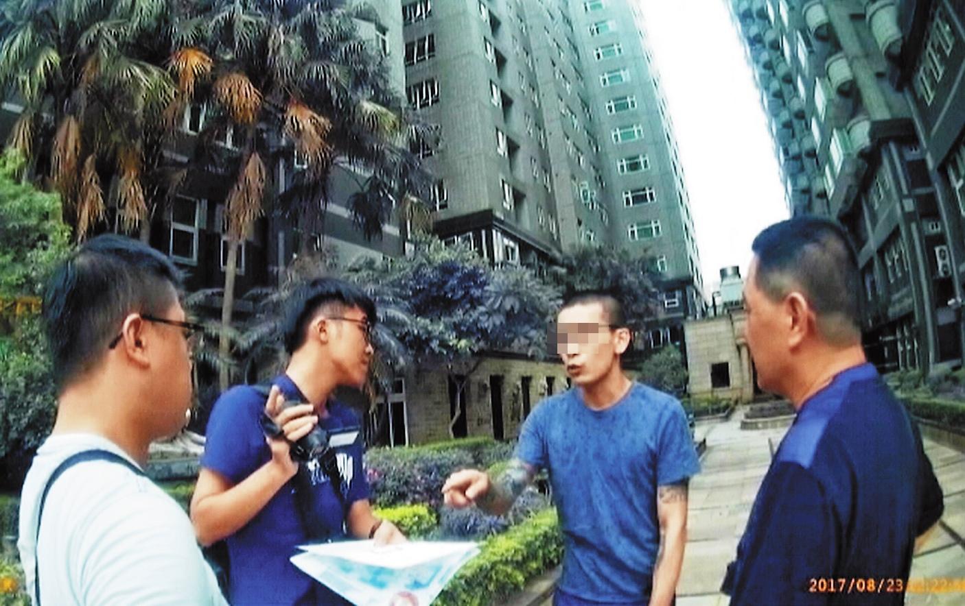 李姓富少獨居在豪華社區,卻因不繳房租而被逮捕。(翻攝畫面)