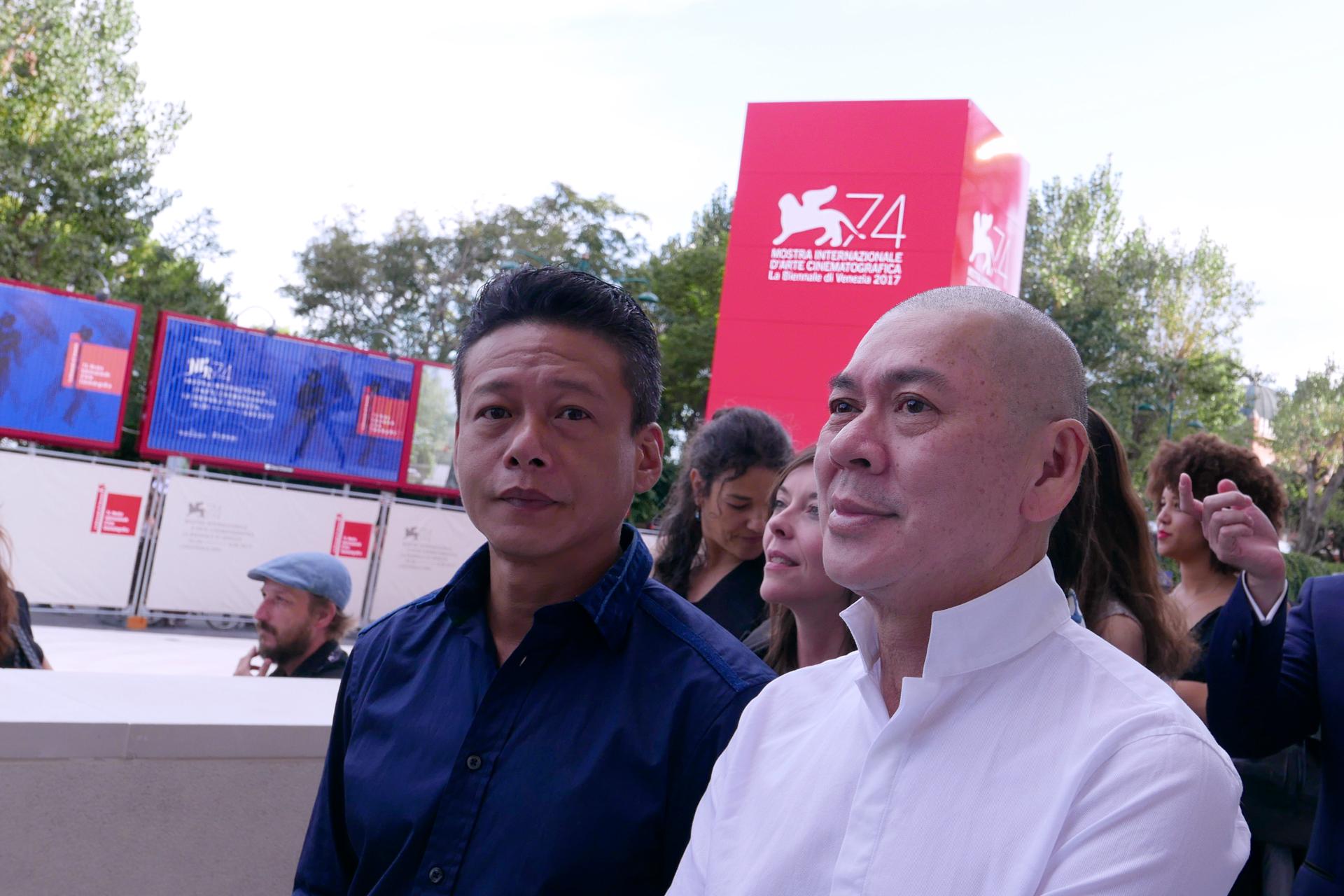 蔡明亮(右)及李康生(左)已是第五度前進威尼斯影展,也受到影展官方重視。