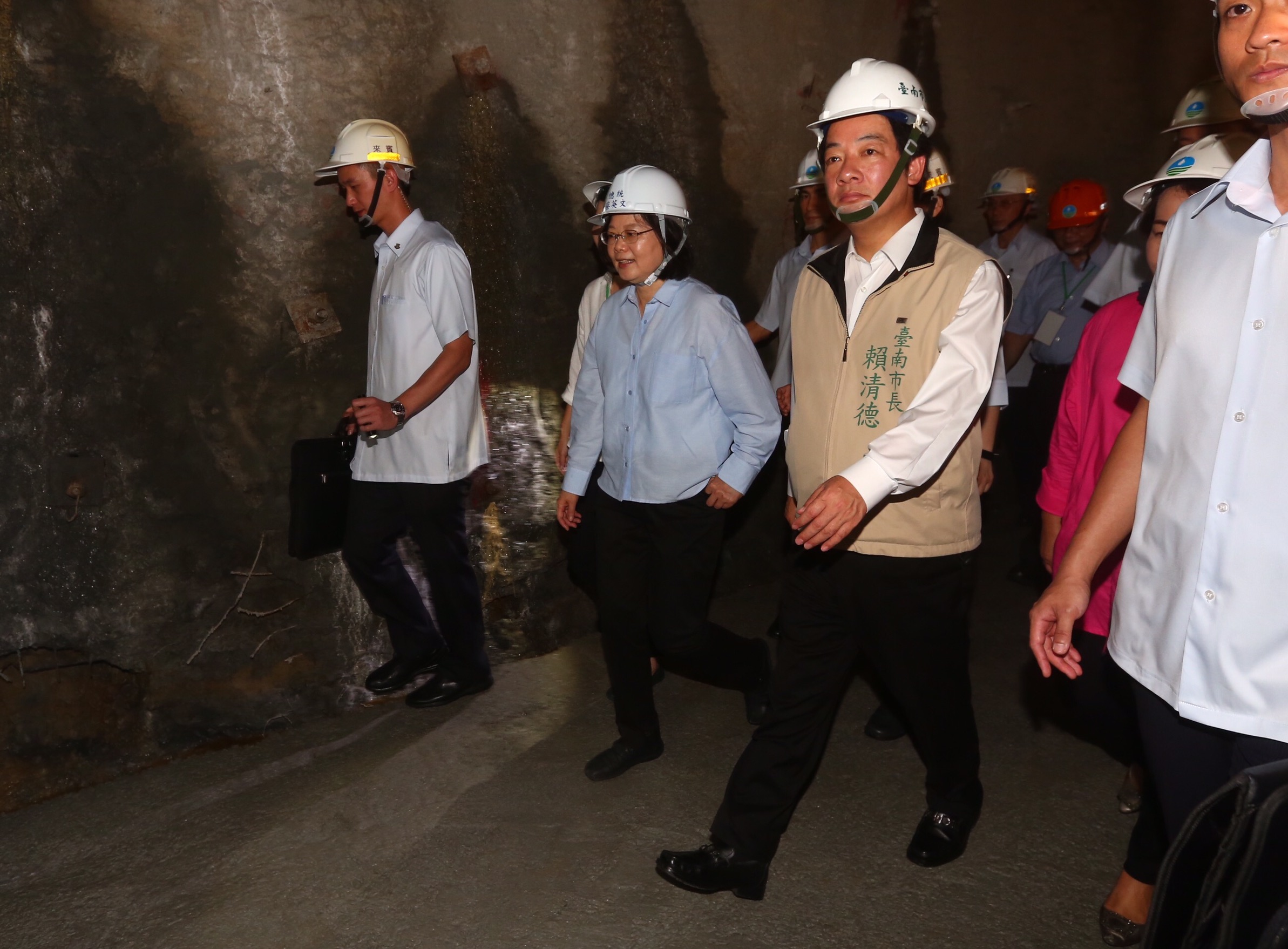 現任台南市長賴清德被證實將接任閣揆，將成為蔡英文政府第二任行政院長。圖為今年6月賴清德陪同總統蔡英文巡視台南白河水庫。