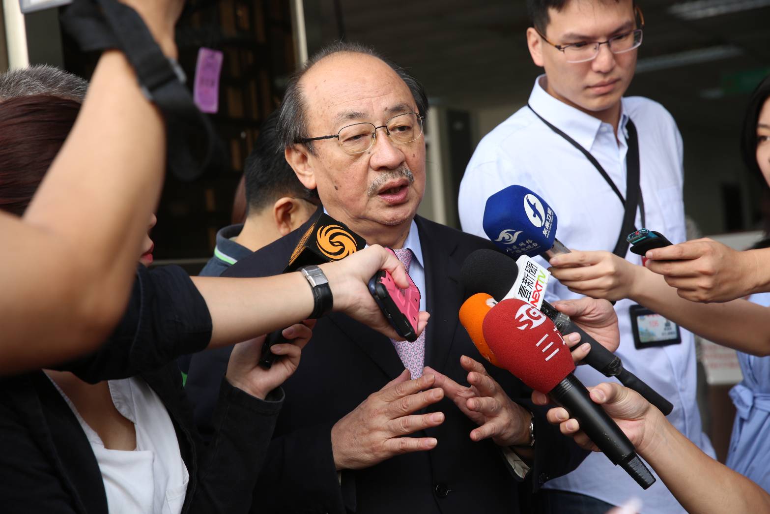 立委柯建銘針對自訴馬英九洩密案出庭,強調有信心逆轉勝。