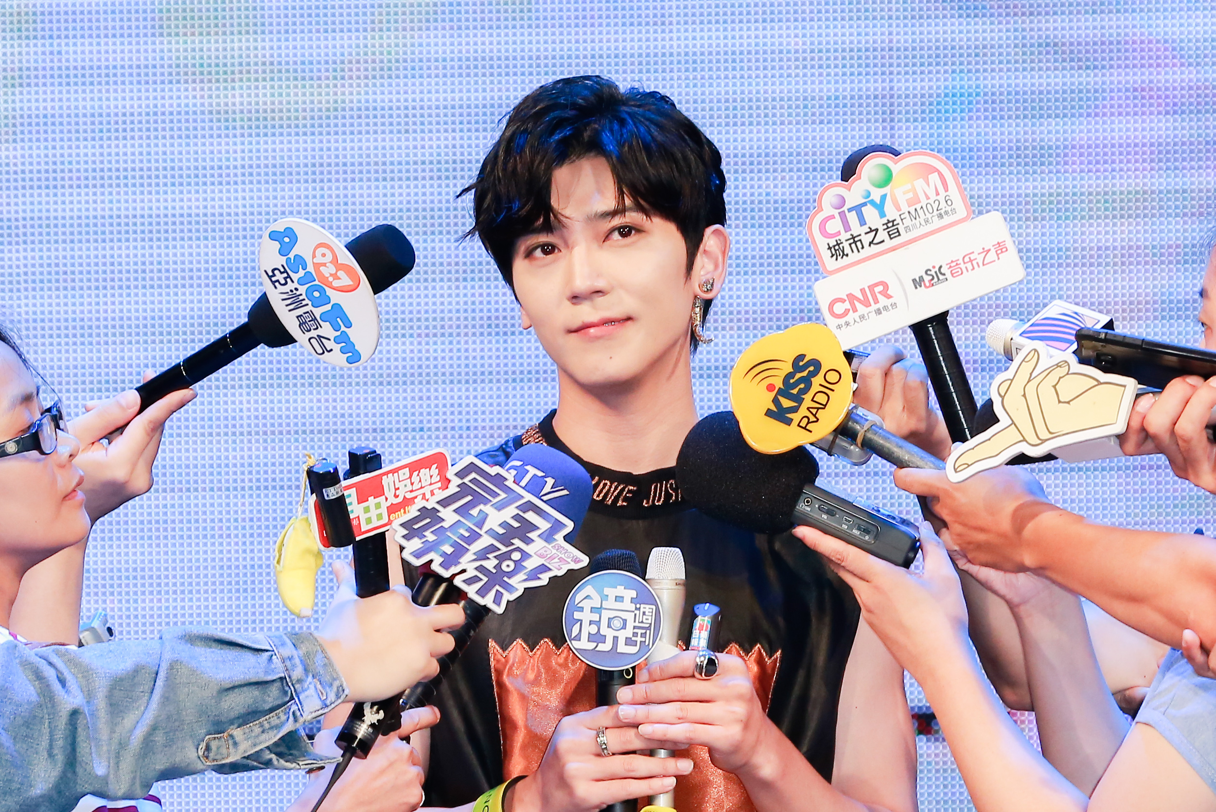 畢書盡說演唱會那天，希望可以跟每位歌迷近距離接觸。