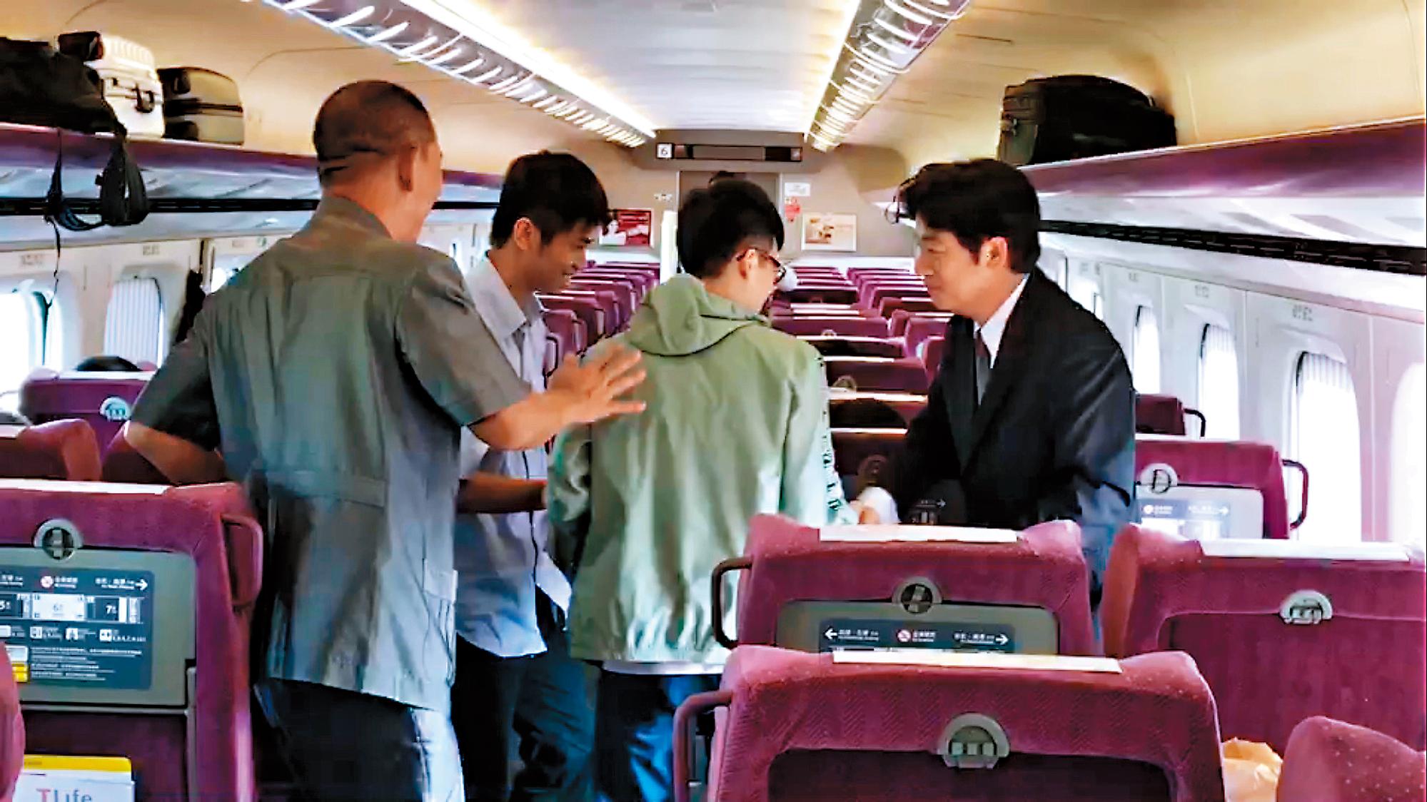 賴清德5日一早搭高鐵北上參加總統府記者會,同車旅客也向賴道賀。