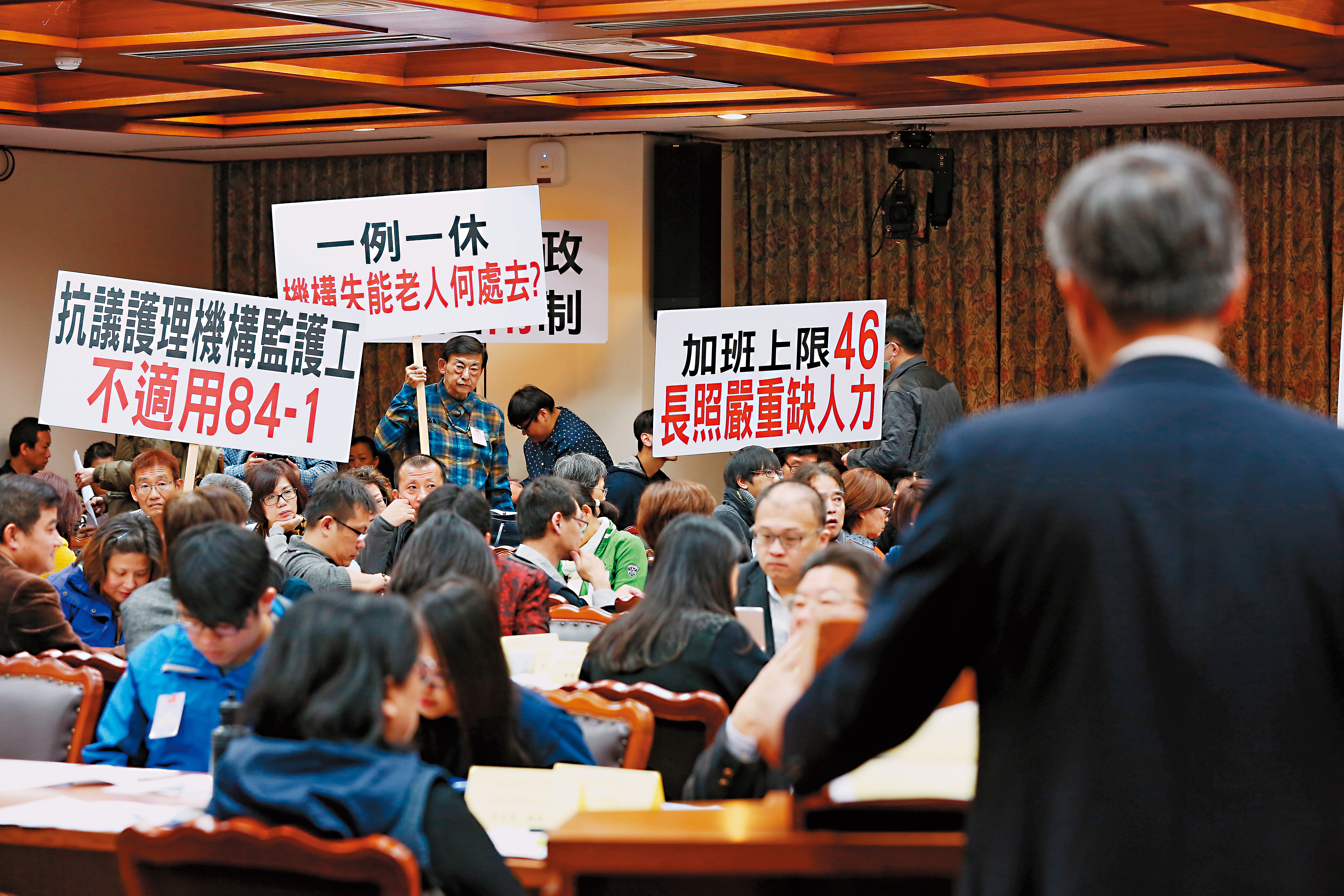 賴清德上任後首要任務，就是解決一例一休的修法爭議，為新內閣加分。
