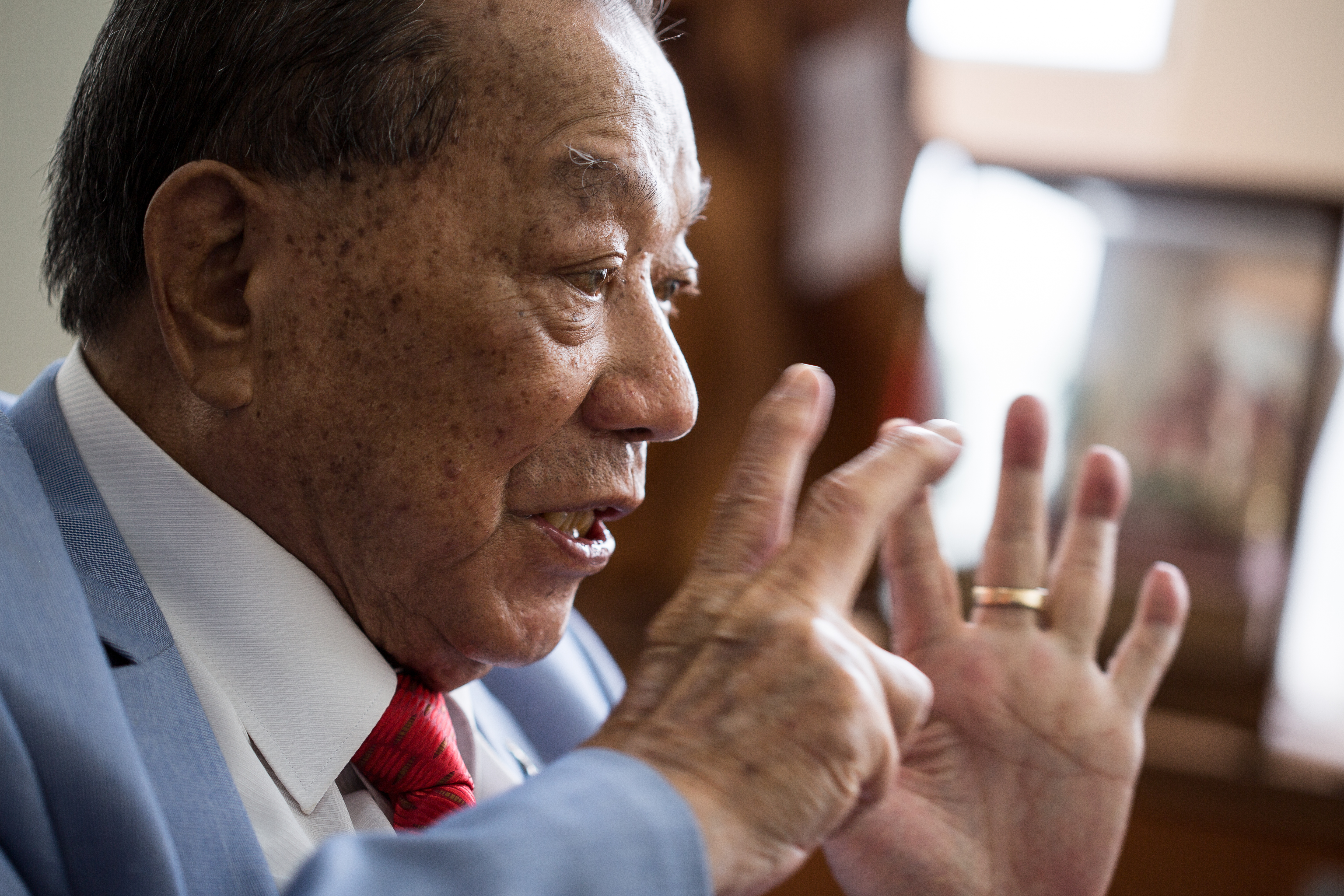 戴榮吉出身台南鄉下，研判市場發展眼光卻很精準，一接手便將公司行銷、業務部門移往台北。