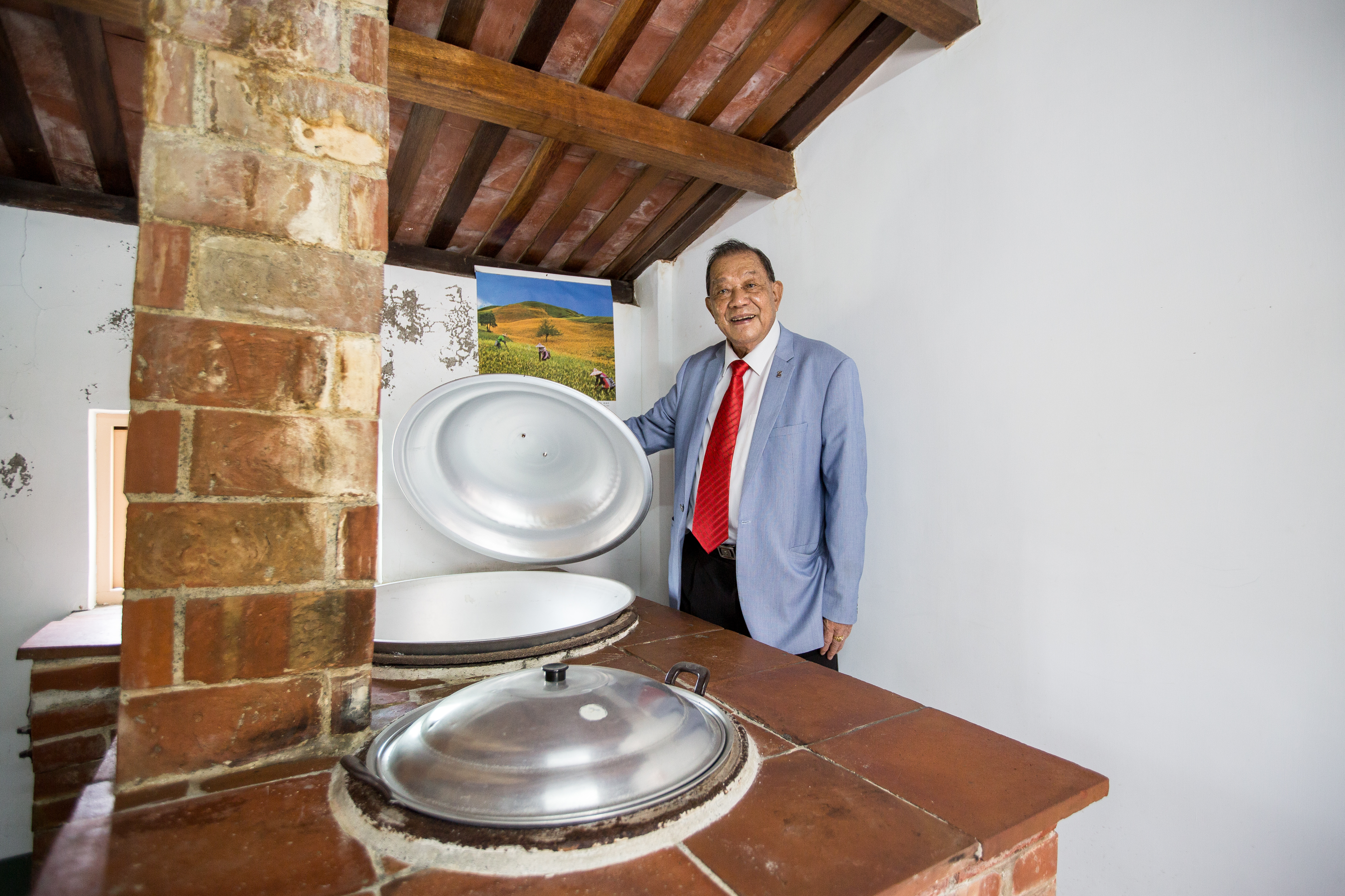 提起美食，愛吃也懂吃的戴榮吉，最愛的還是台南的家鄉味。