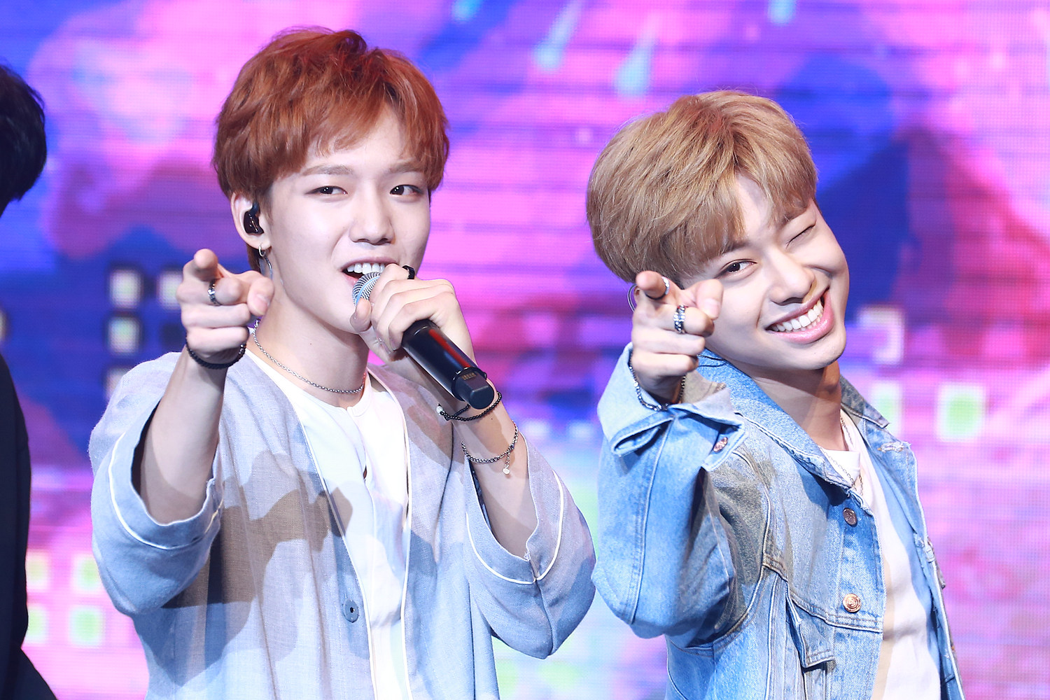 MXM林煐岷（左）、金東賢終於出道，6日舉行出道記者會。（東方IC）