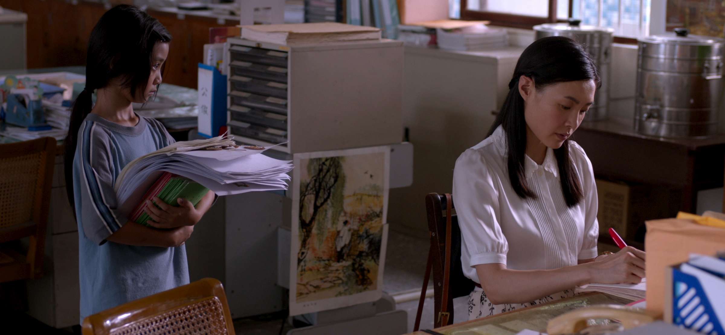 《層層摺起的寂寞》入圍第67屆柏林影展Generation Kplus單元，劇情描述兩個小女孩的友情因一位老師而起，也因她而毀滅。