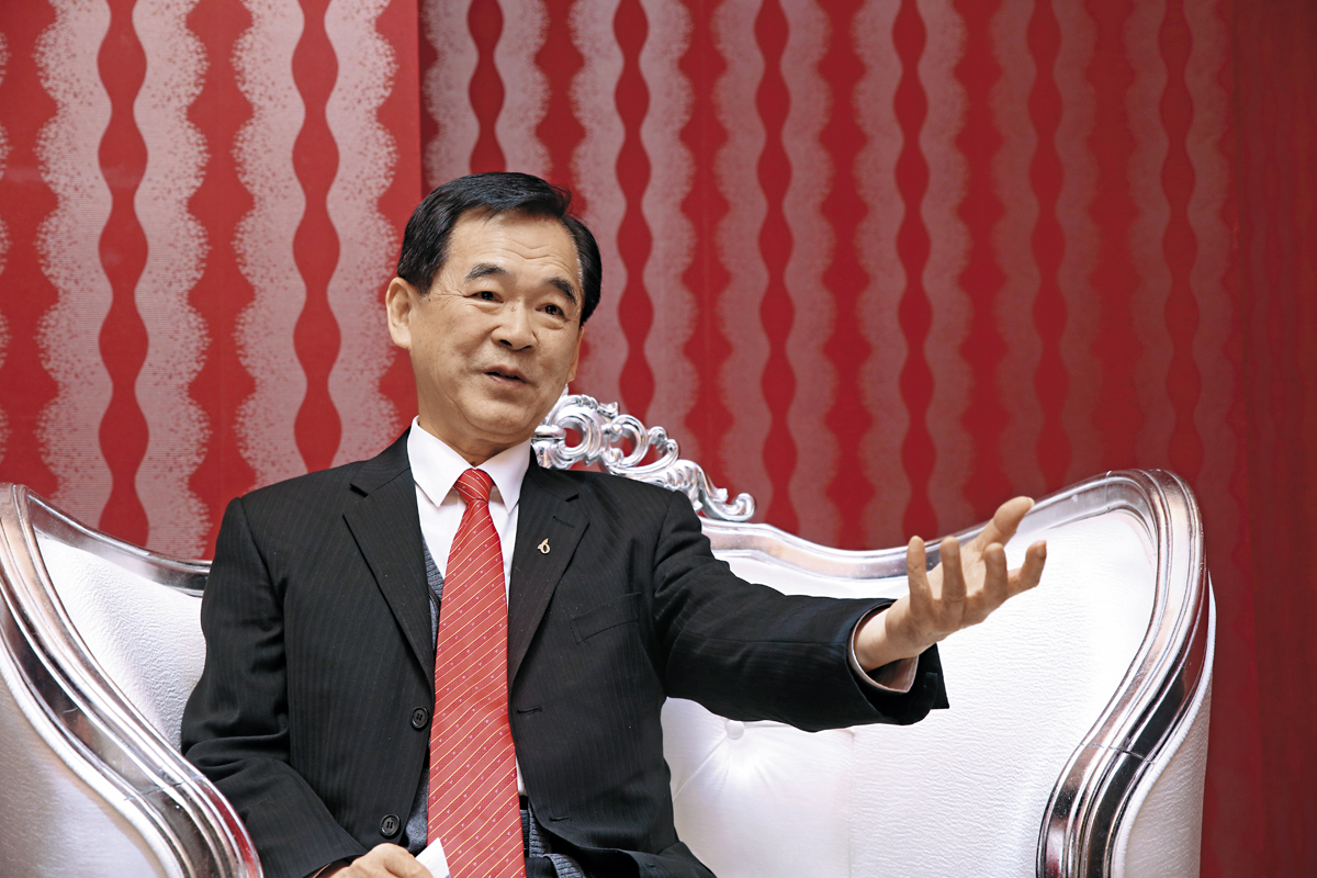 東森房屋董事長王應傑認為，未來一定會有更多周轉不靈的建商出現。