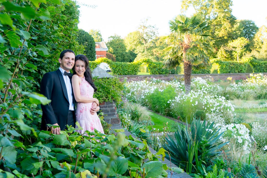 Karen宣佈成立「莫理士愛心行動基金」,募集慈善獎學金。(索尼提供)