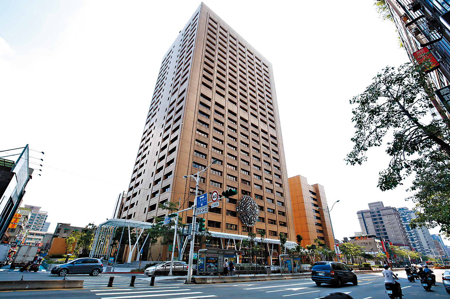 台電公司推出不少電價優惠方案，但一般人根本搞不清楚。