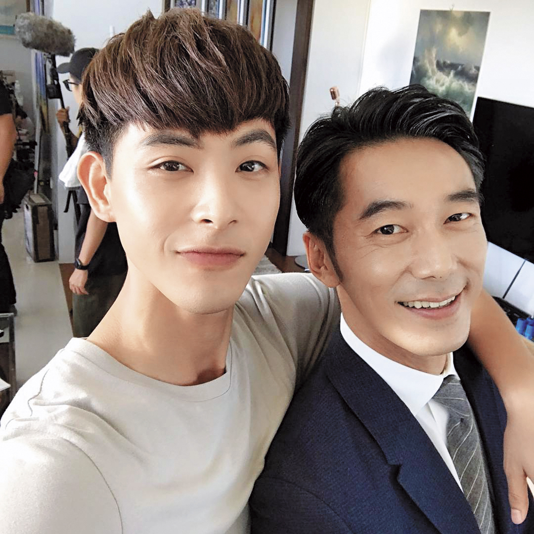 晨翔算是SpeXial混得最不錯的一個人，戲劇演出機會不斷，也跟前輩李李仁合作過。（翻攝自晨翔IG）