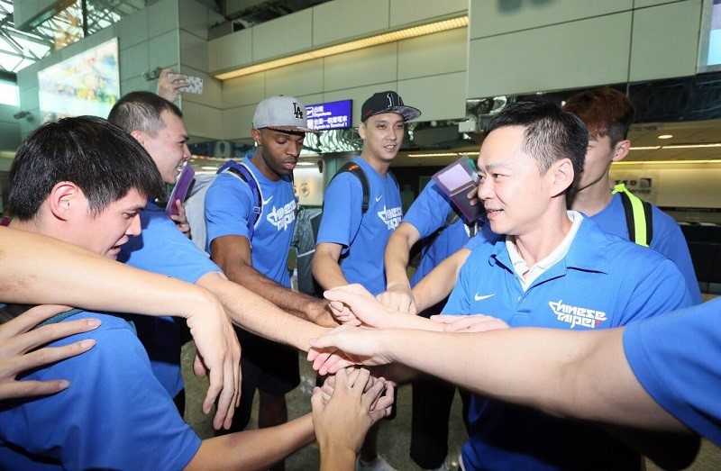 時任璞園籃球隊領隊的張承中，2015年受邀擔任中華男籃副領隊，帶隊前往中國打亞錦賽。（張承中提供）