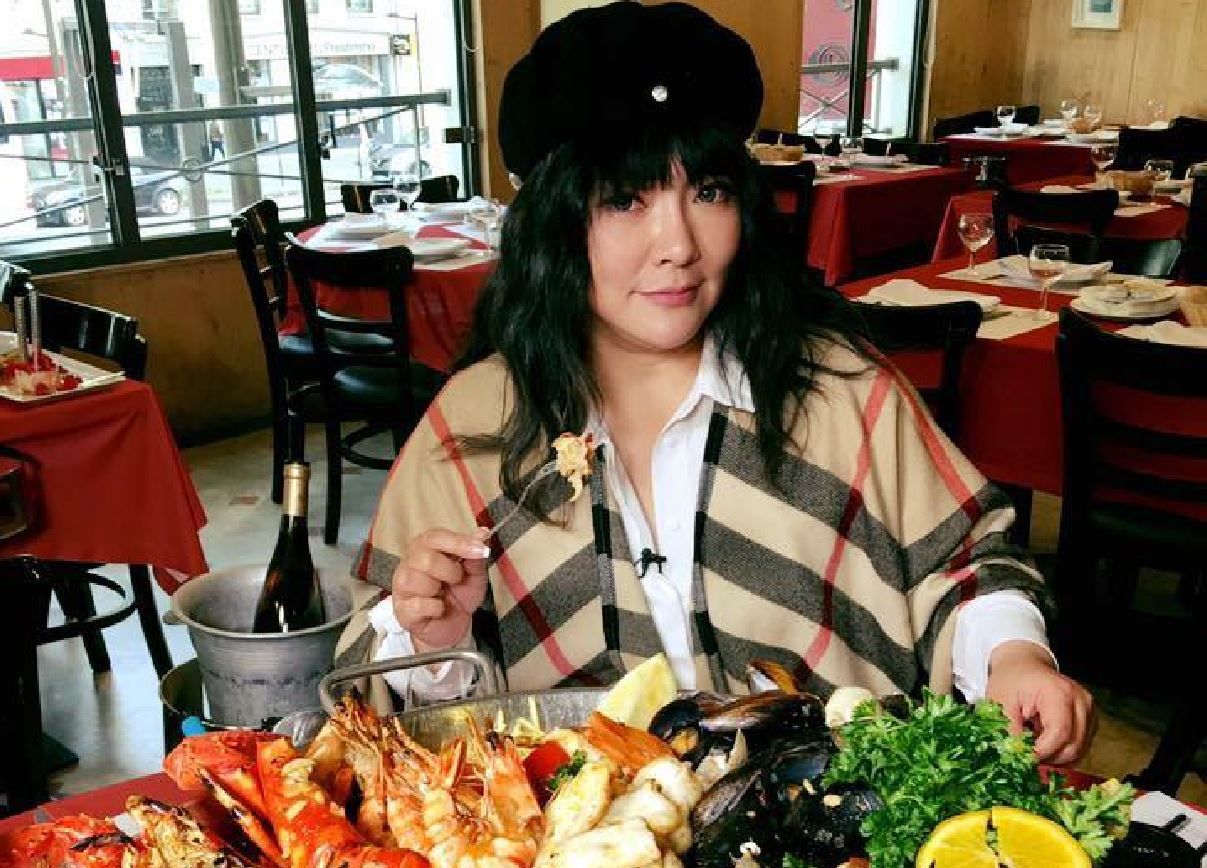 唐綺陽法國出外景，在蒙馬特遇到飛車搶劫。（圖取自亞洲旅遊台）