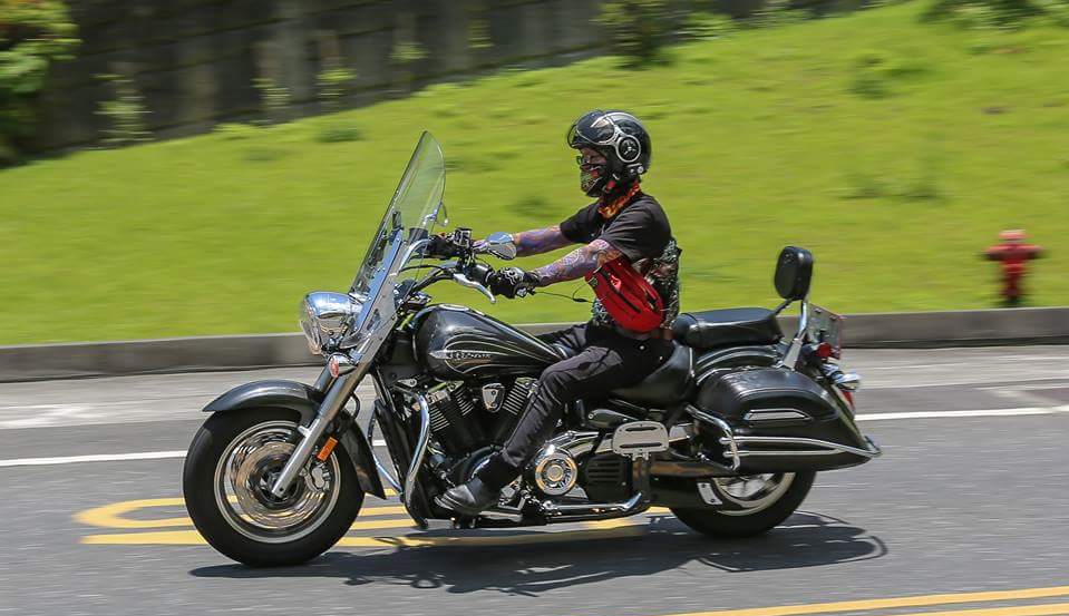 蕭凱嶸是重機愛好者,熱愛騎乘美式嘻皮風重機。(蕭凱嶸提供)
