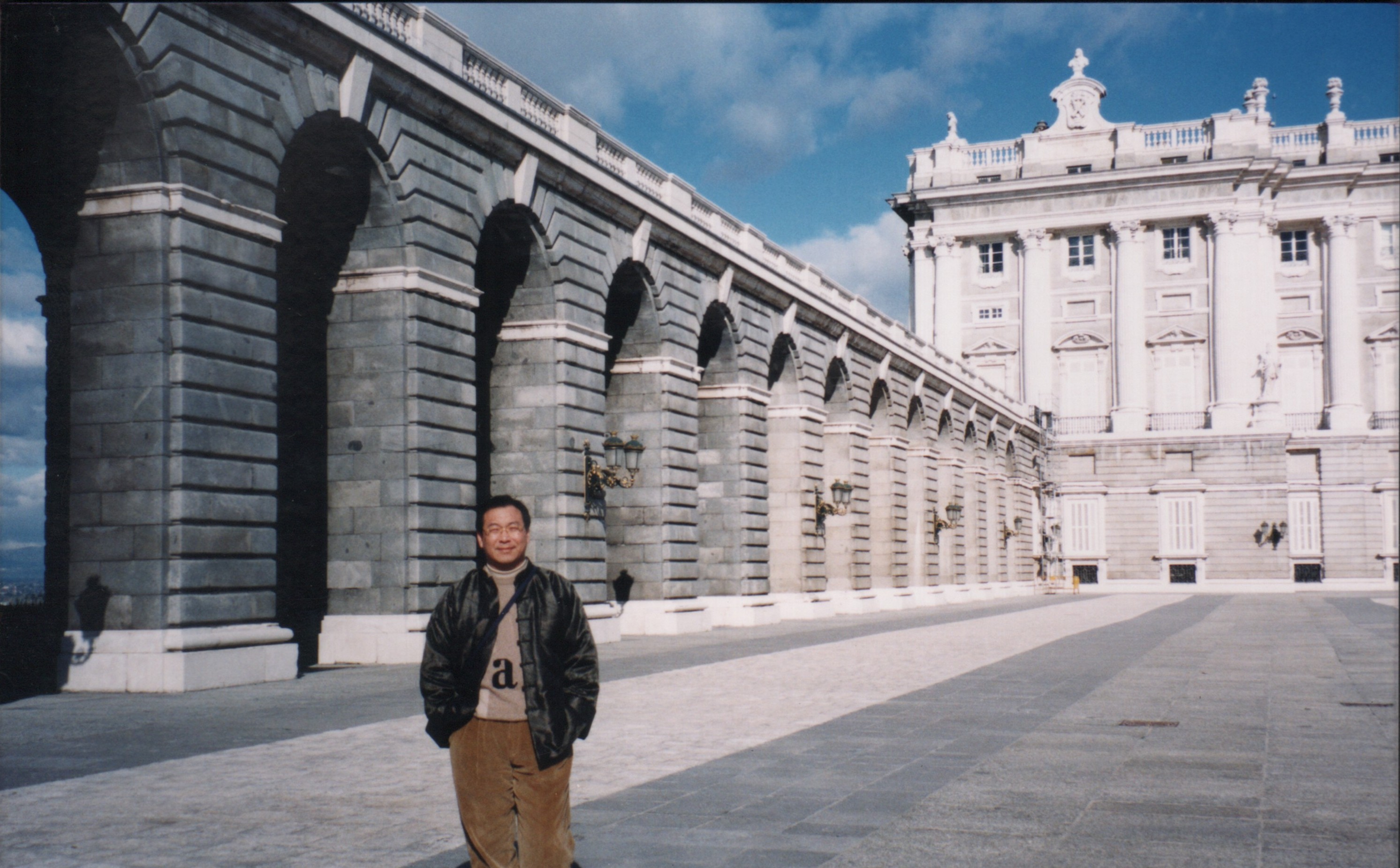 透過旅行,郭靖凱也能找尋彩妝配色的靈感來源。(郭靖凱提供)