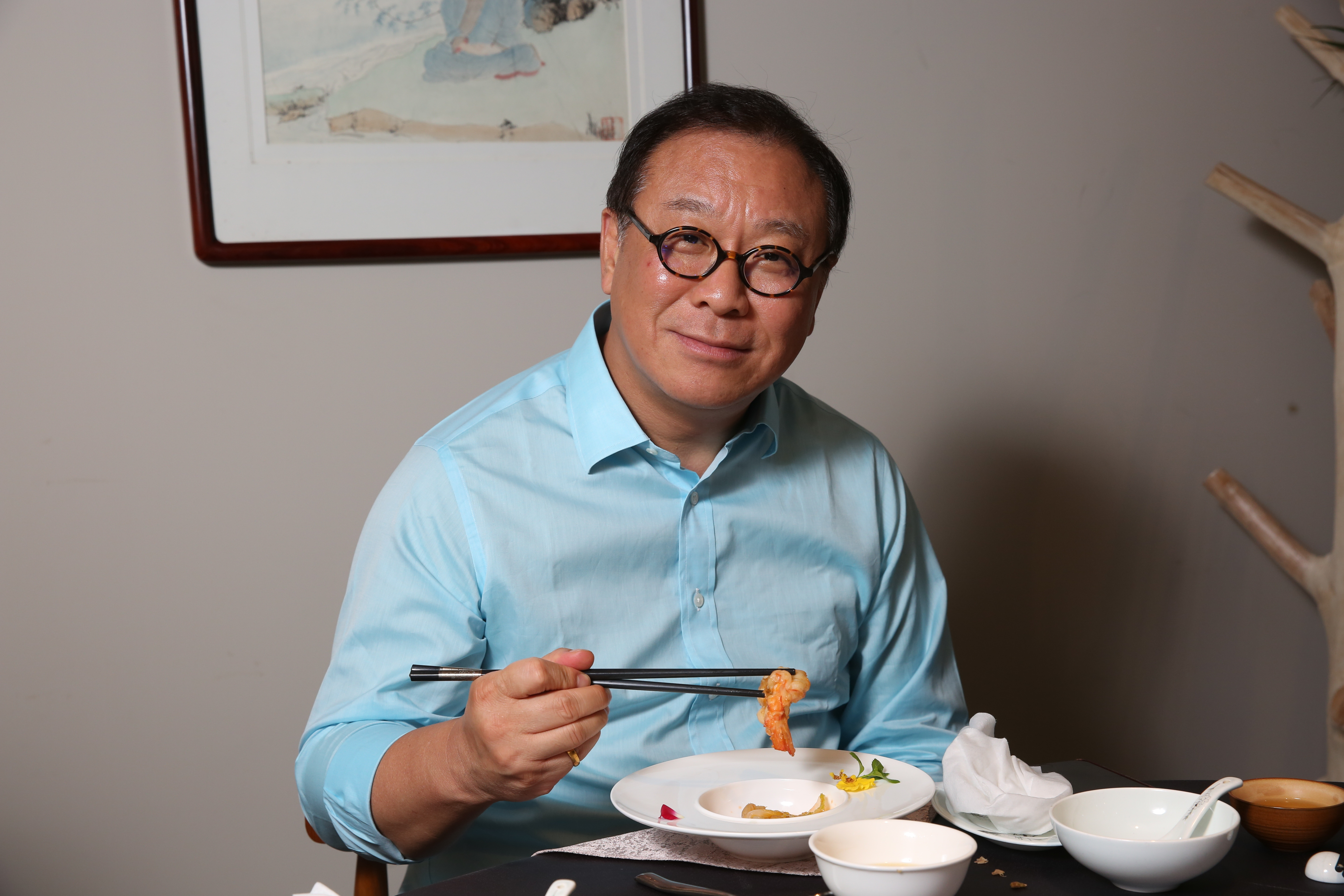 太和生技董事長郭靖凱為美食品茗頗有研究，喜歡嘗鮮的他推薦氣氛好、菜色頗富新意的十二間‧山私人會所餐廳。