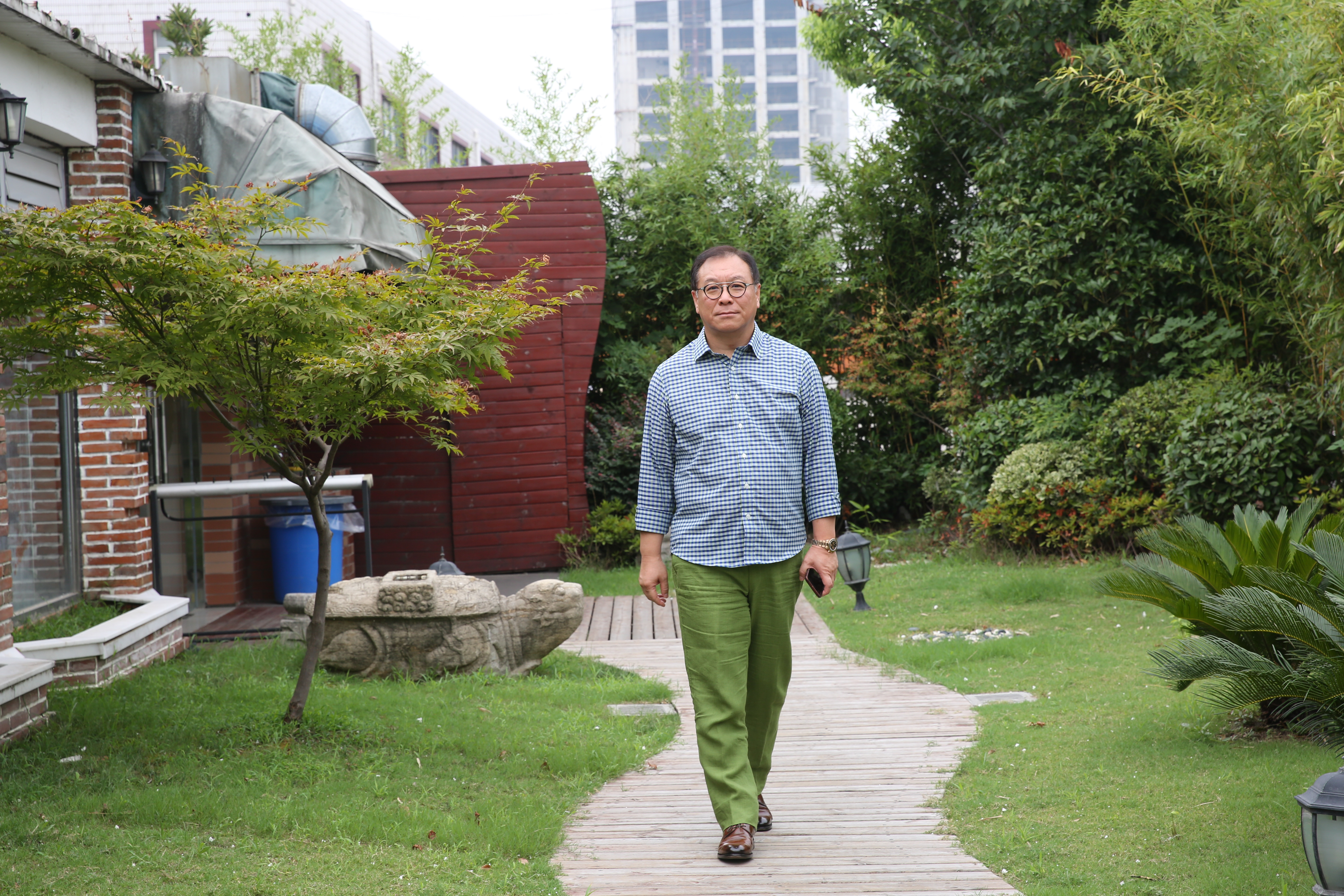 郭靖凱50歲生日時收到妻子贈送的保時捷賽車課程大禮,讓他在工作之餘,也愛上追風快感。