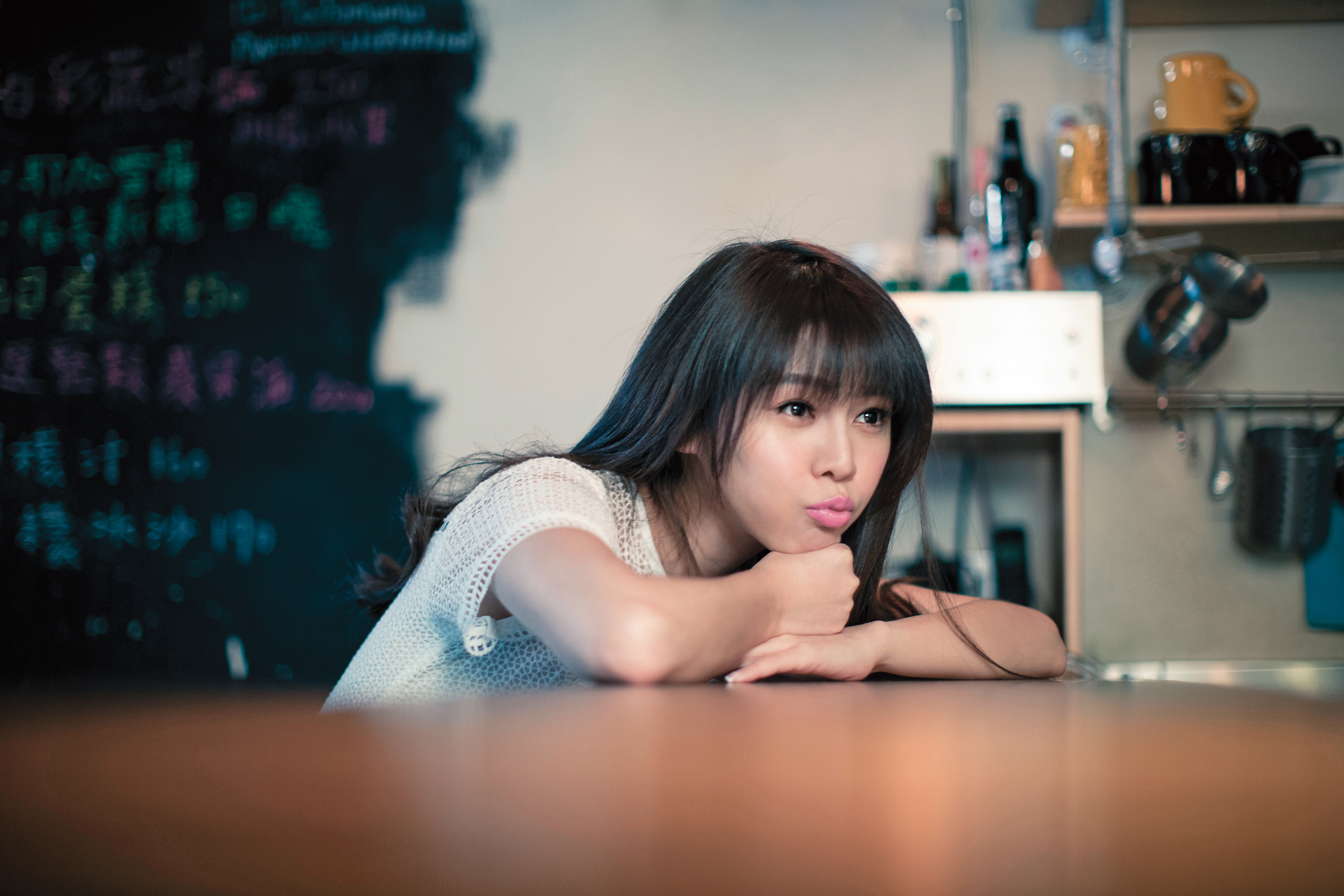 幾年前還在還債的時候，白家綺說她不跟別人出去社交，「因為花錢，我連買飲料給自己都捨不得。」