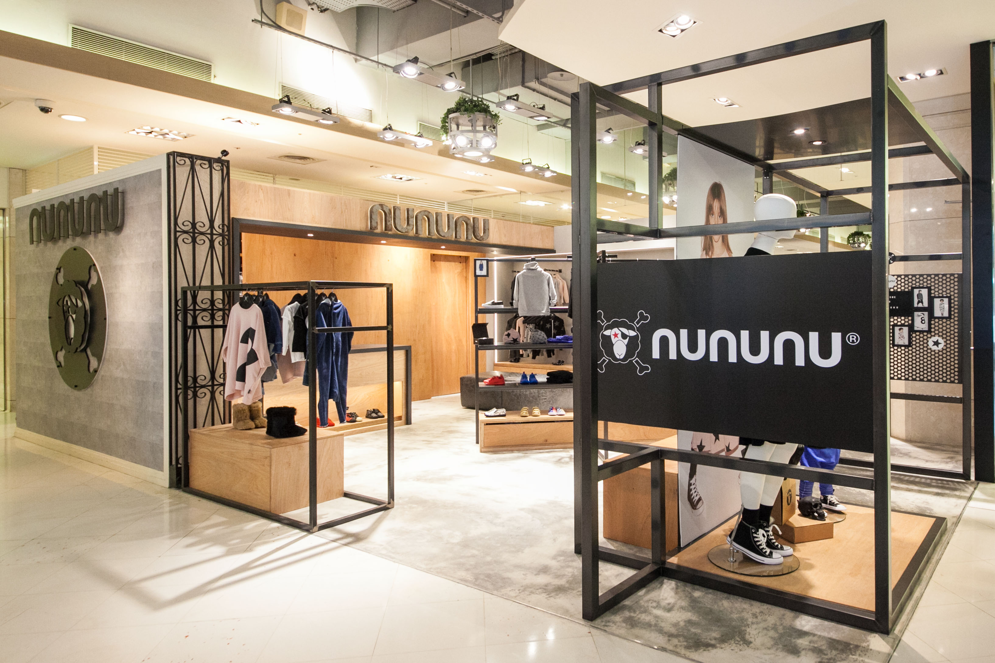 nununu全球首間海外專賣店，在瑞莎代理之後，正式開幕。