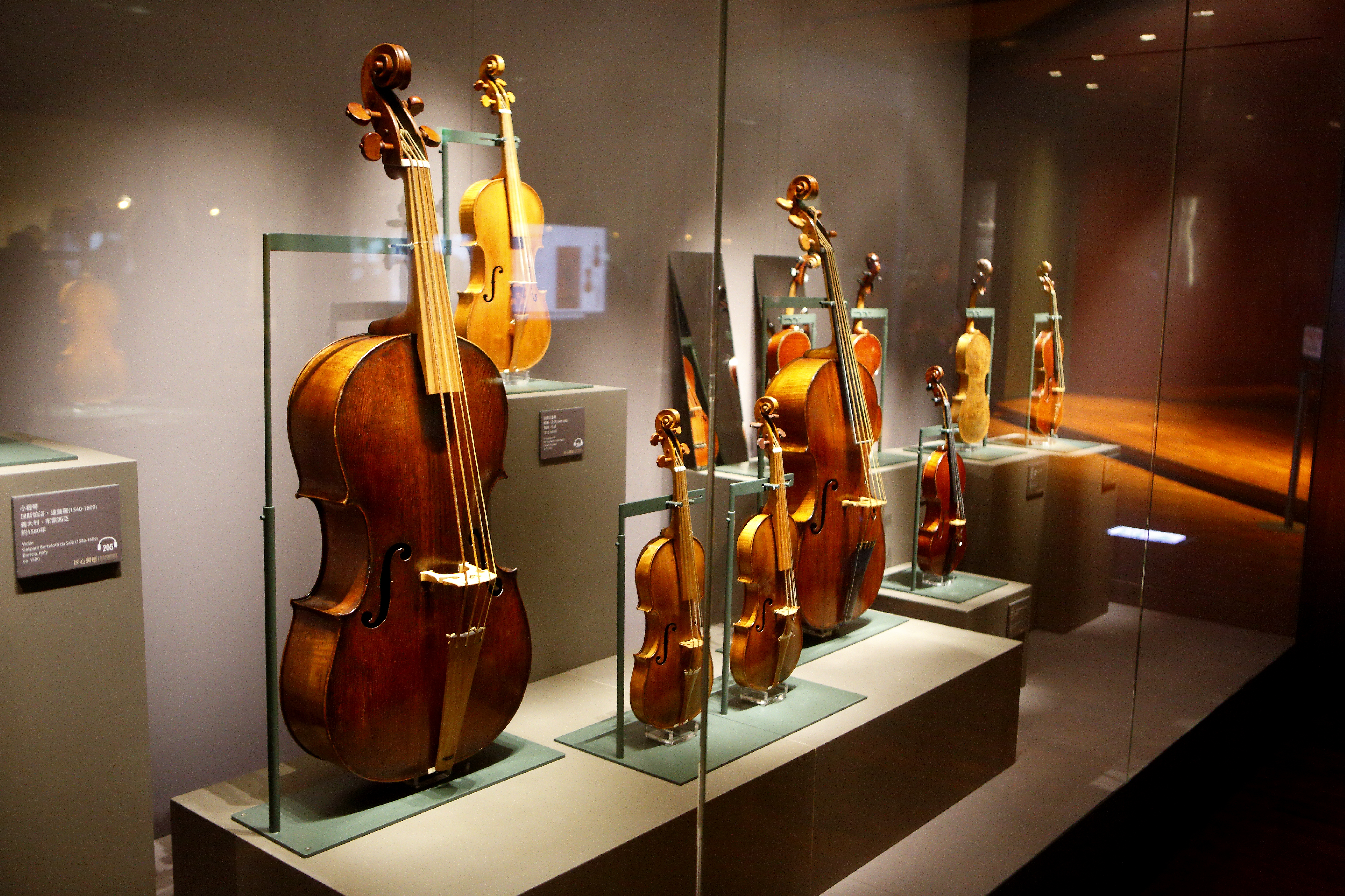 奇美創辦人許文龍創辦的「奇美博物館」，內有眾多小提琴收藏。（資料照片）